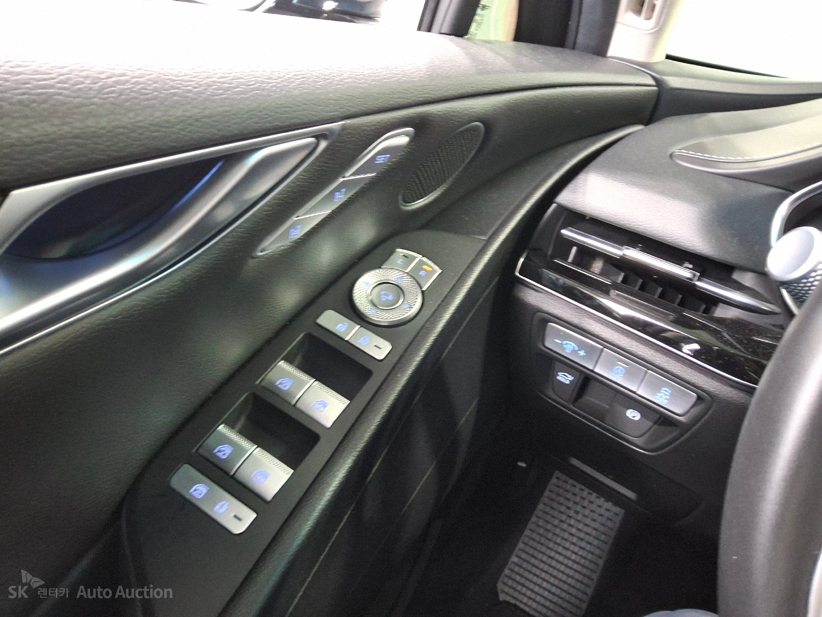 2022 - genesis g80