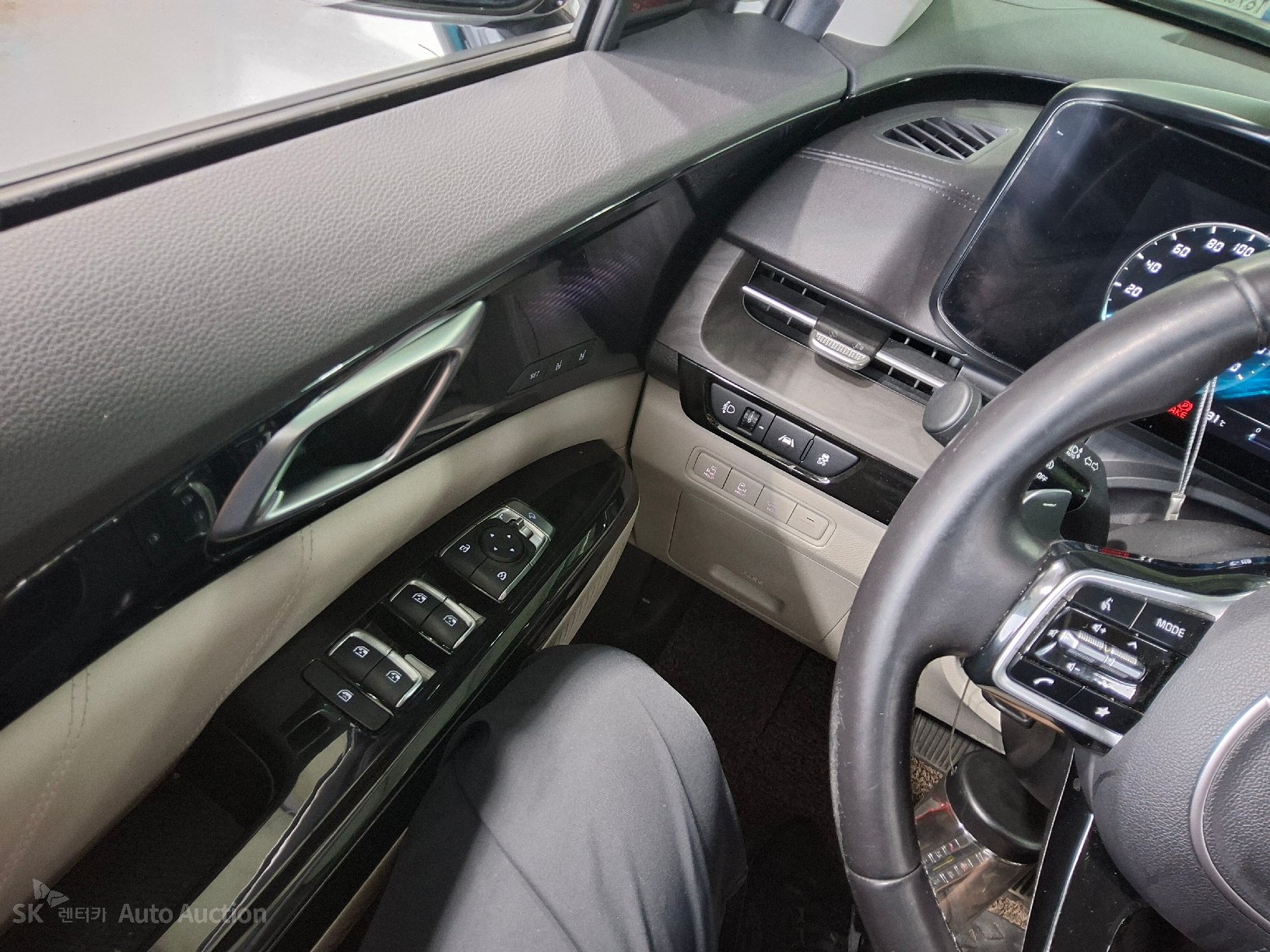 2022 - kia carnival