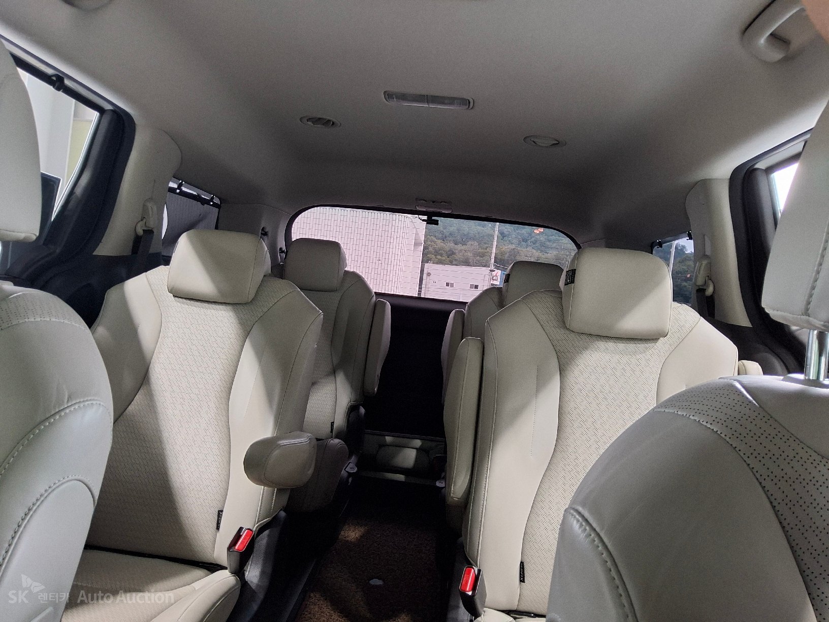 2022 - kia carnival