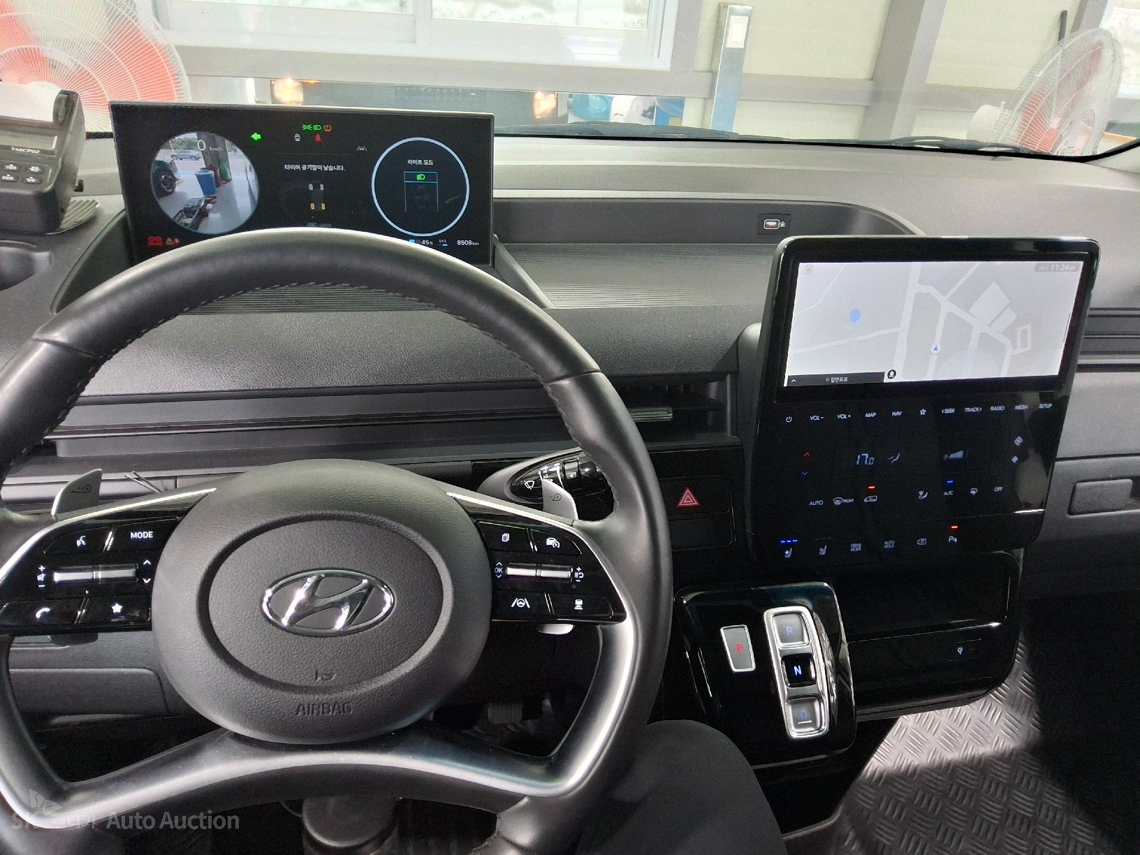 2025 - hyundai st1