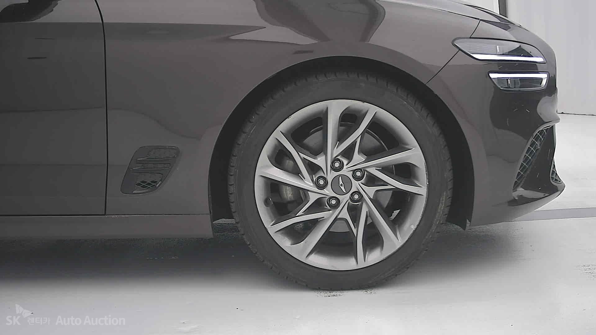 2021 - genesis g70