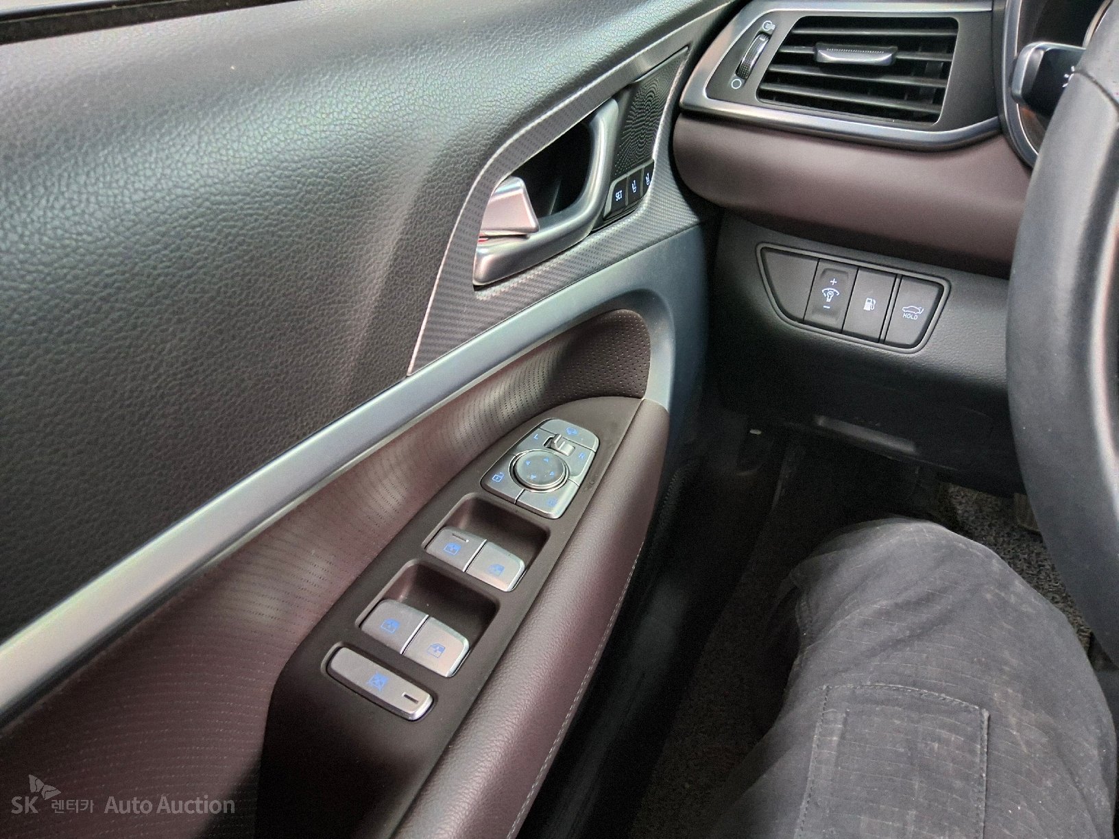 2021 - genesis g70