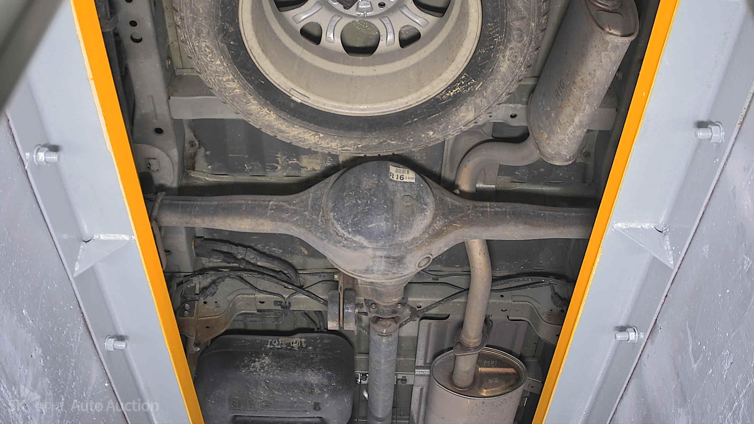 2009 - hyundai grand starex