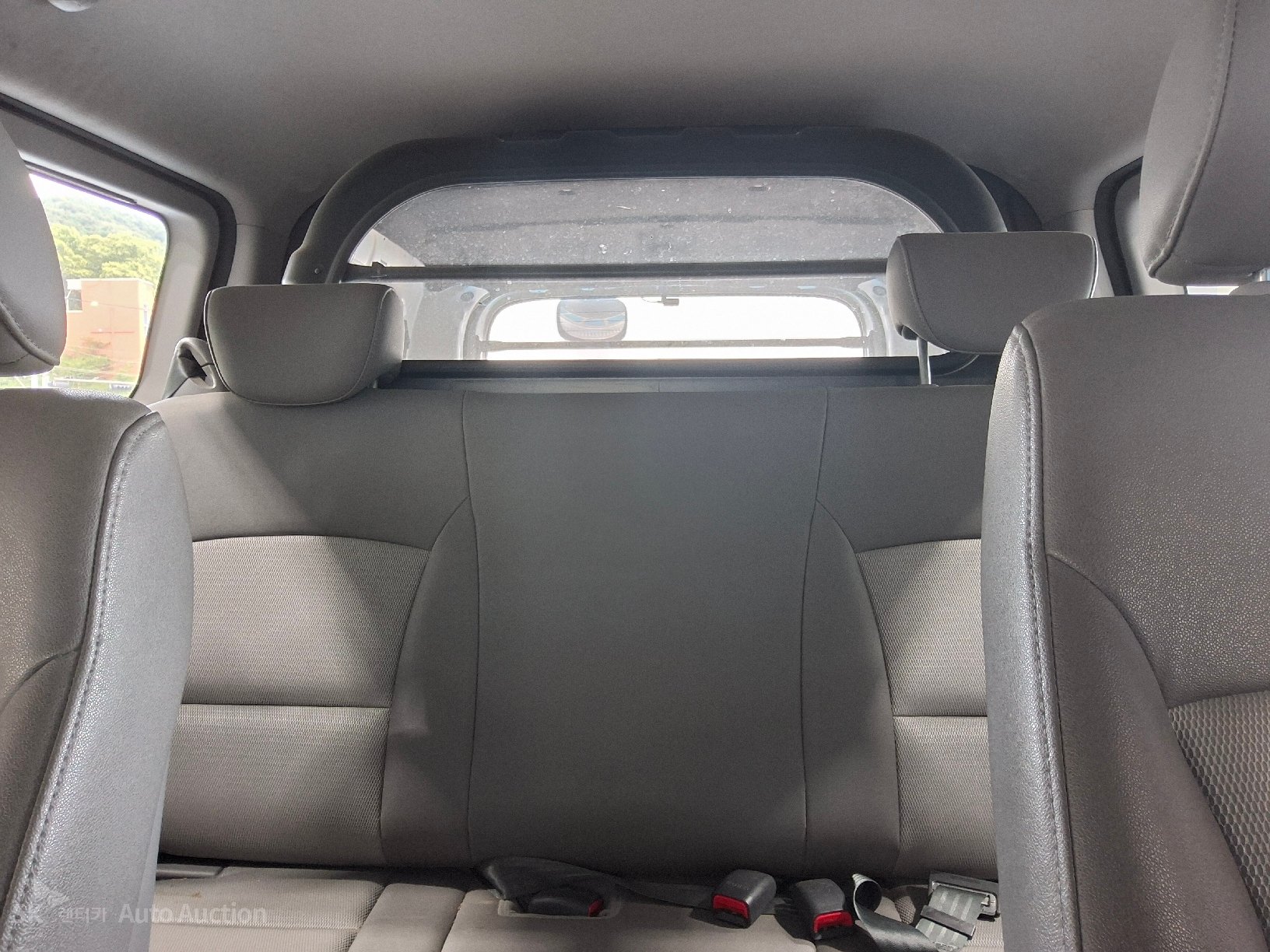 2009 - hyundai grand starex