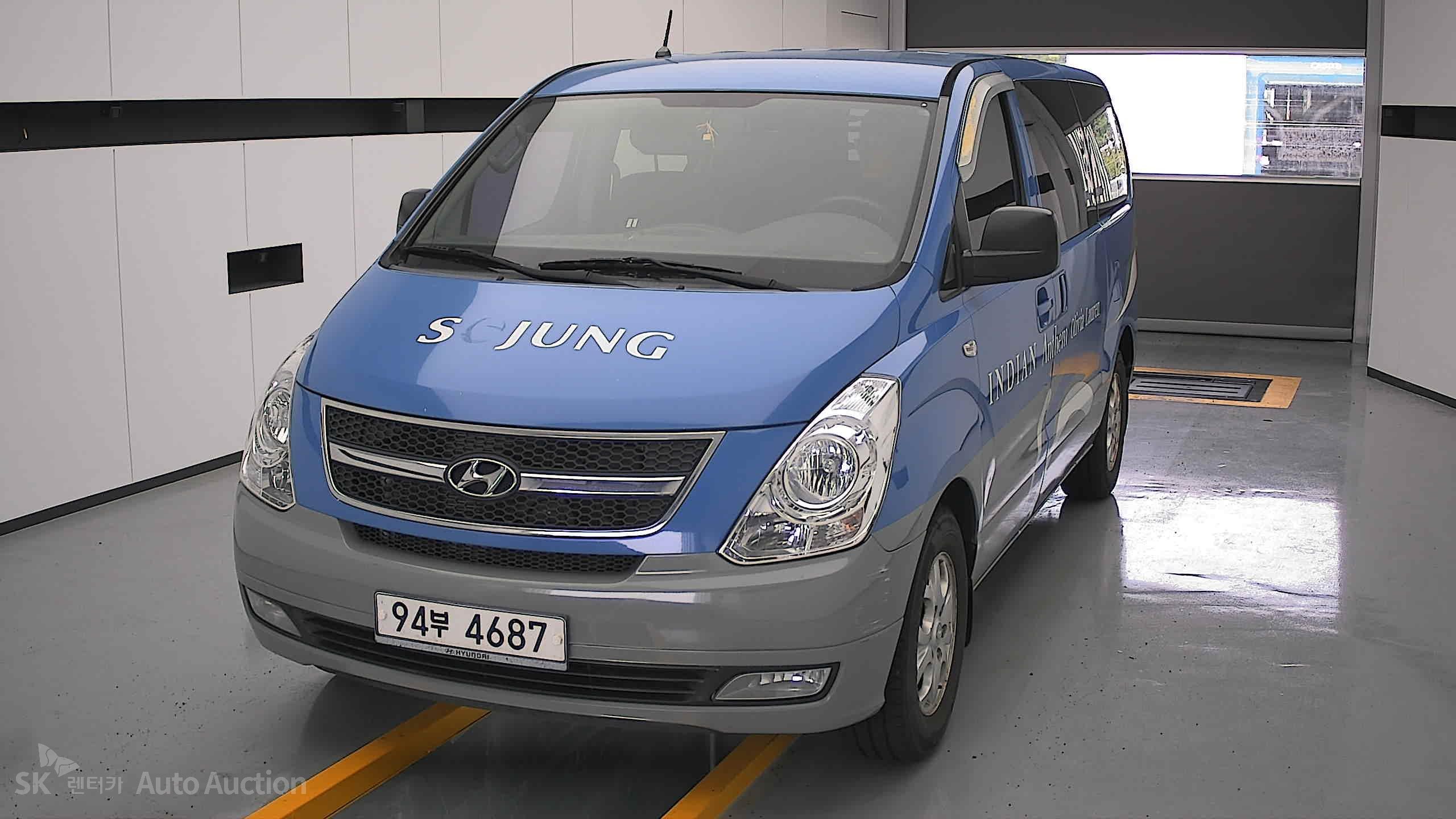 2012 - hyundai grand starex