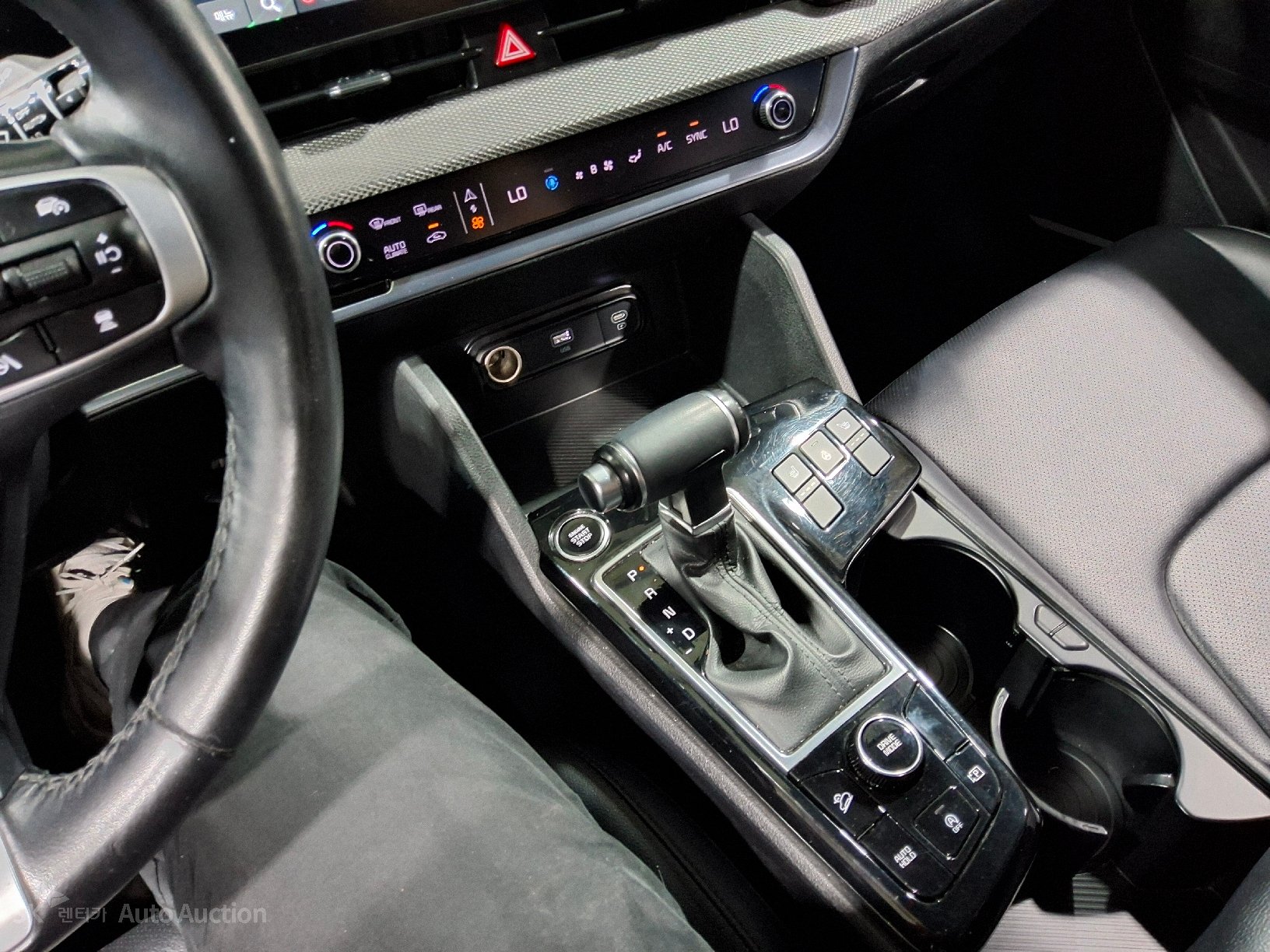 2022 - kia sportage