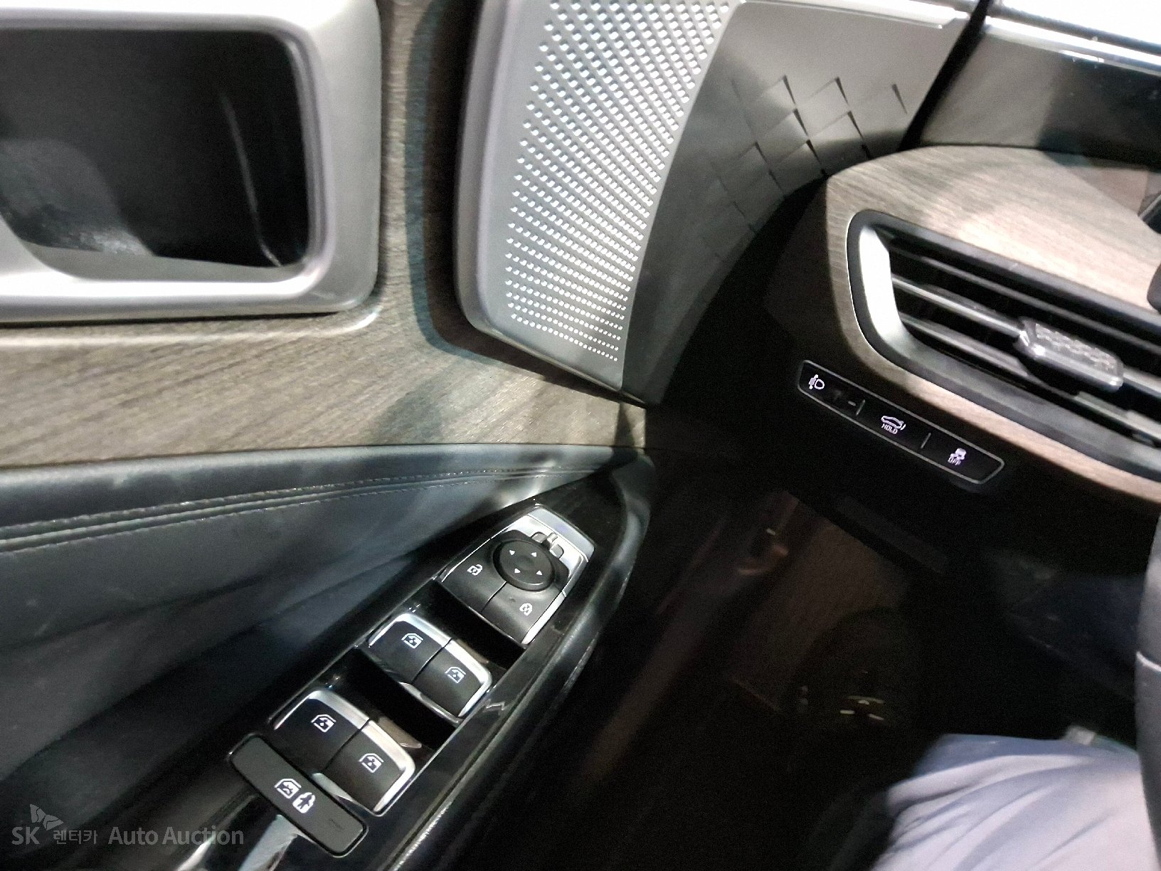 2023 - kia k8