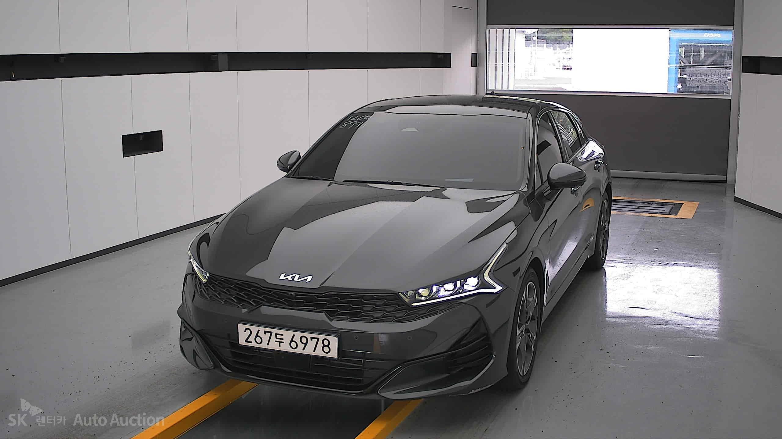 2022 - kia k5