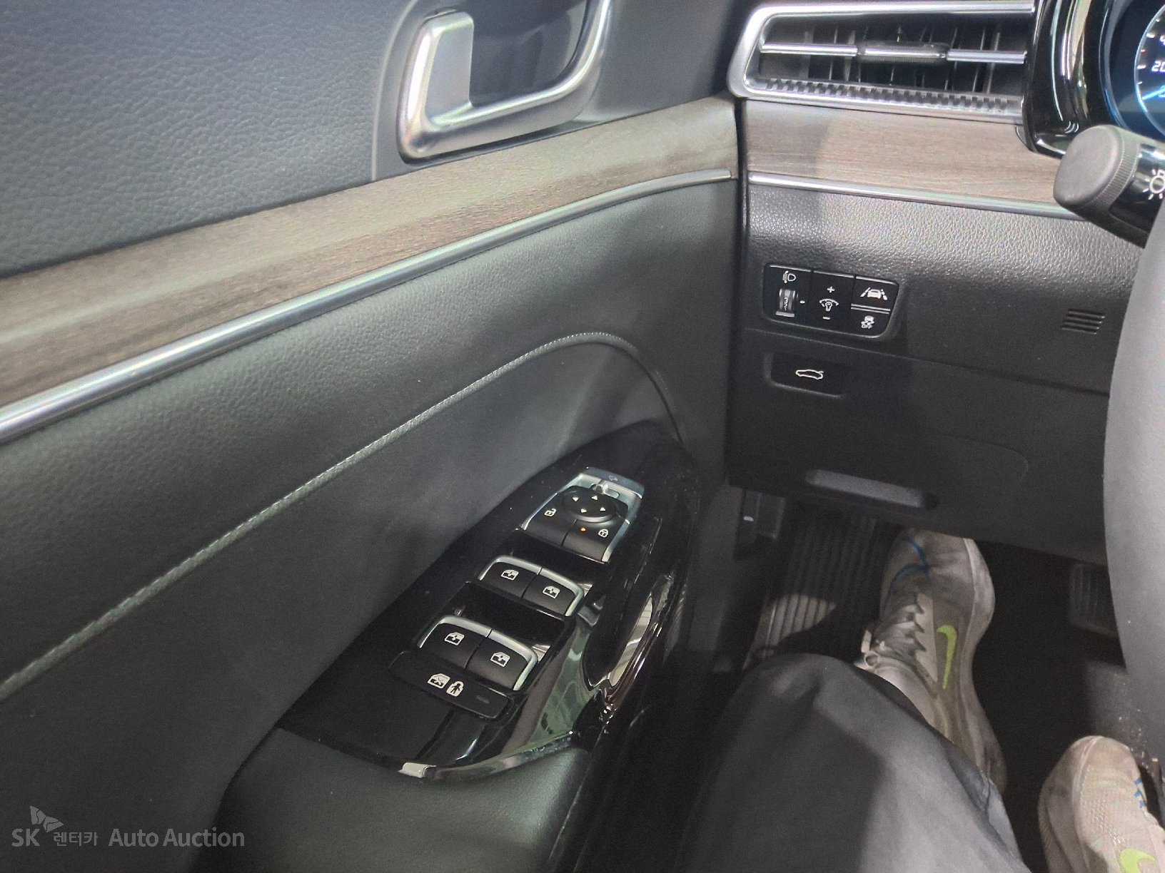 2023 - kia k5