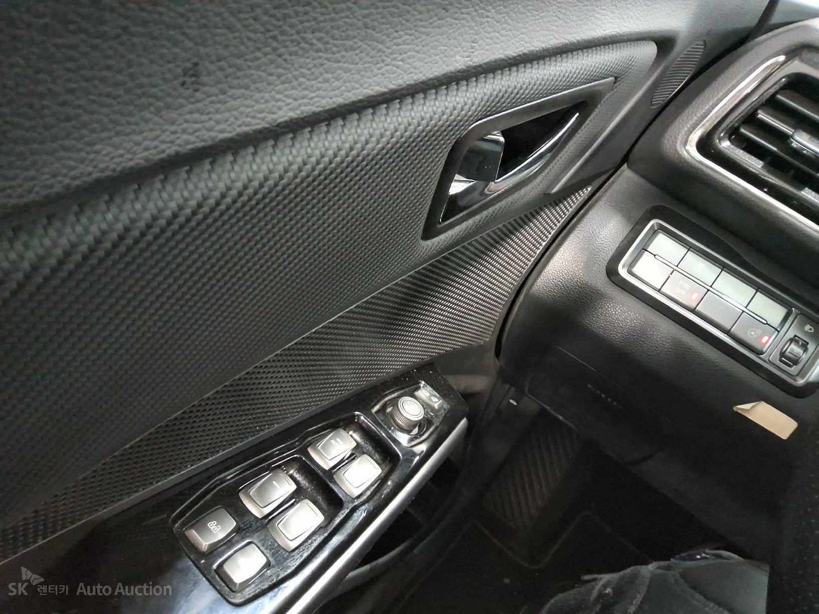 Kg Mobility (Ssangyong) Tivoli 2022 — صورة 10