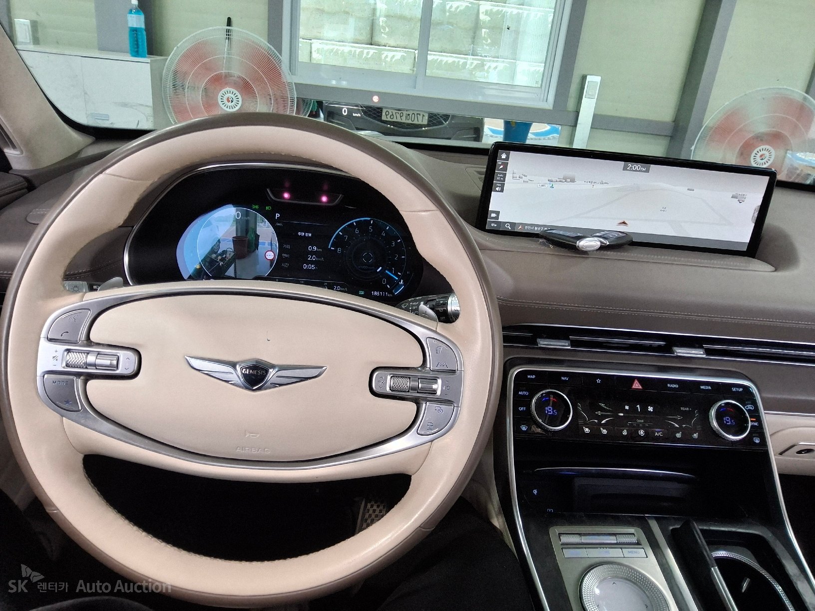 2022 - genesis gv80