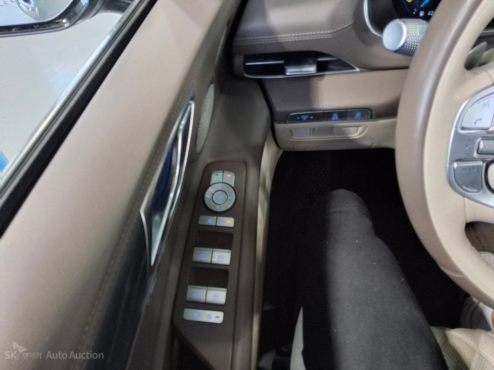 2022 - genesis gv80
