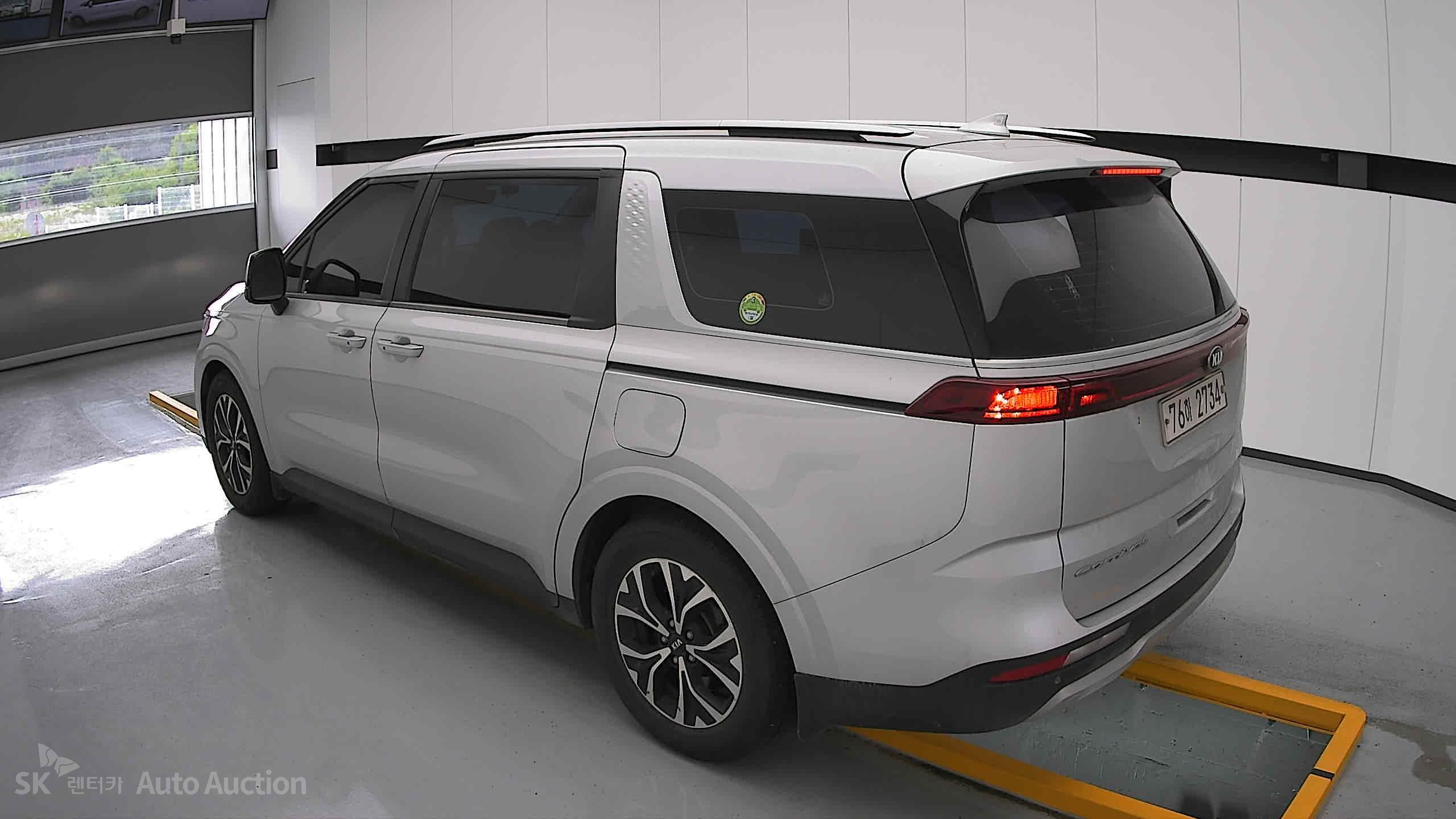 2021 - kia carnival