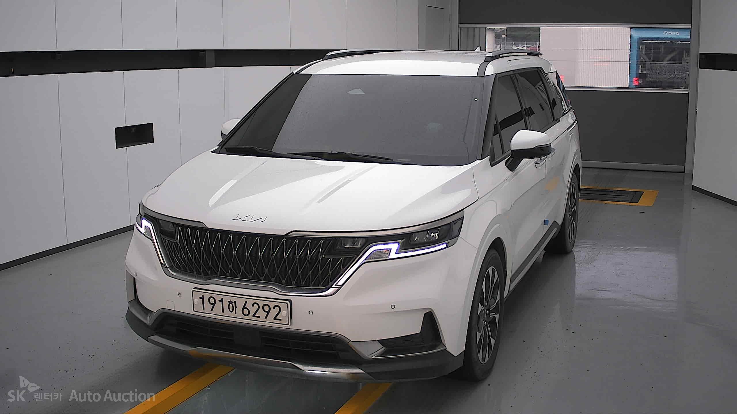 2022 - kia carnival