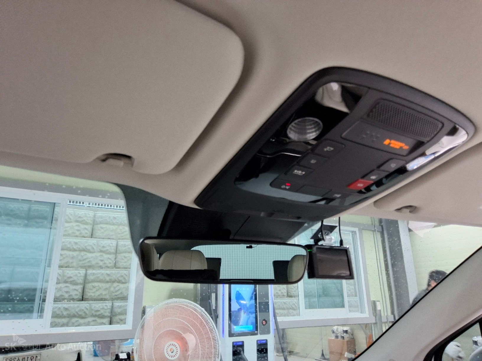 2022 - kia carnival