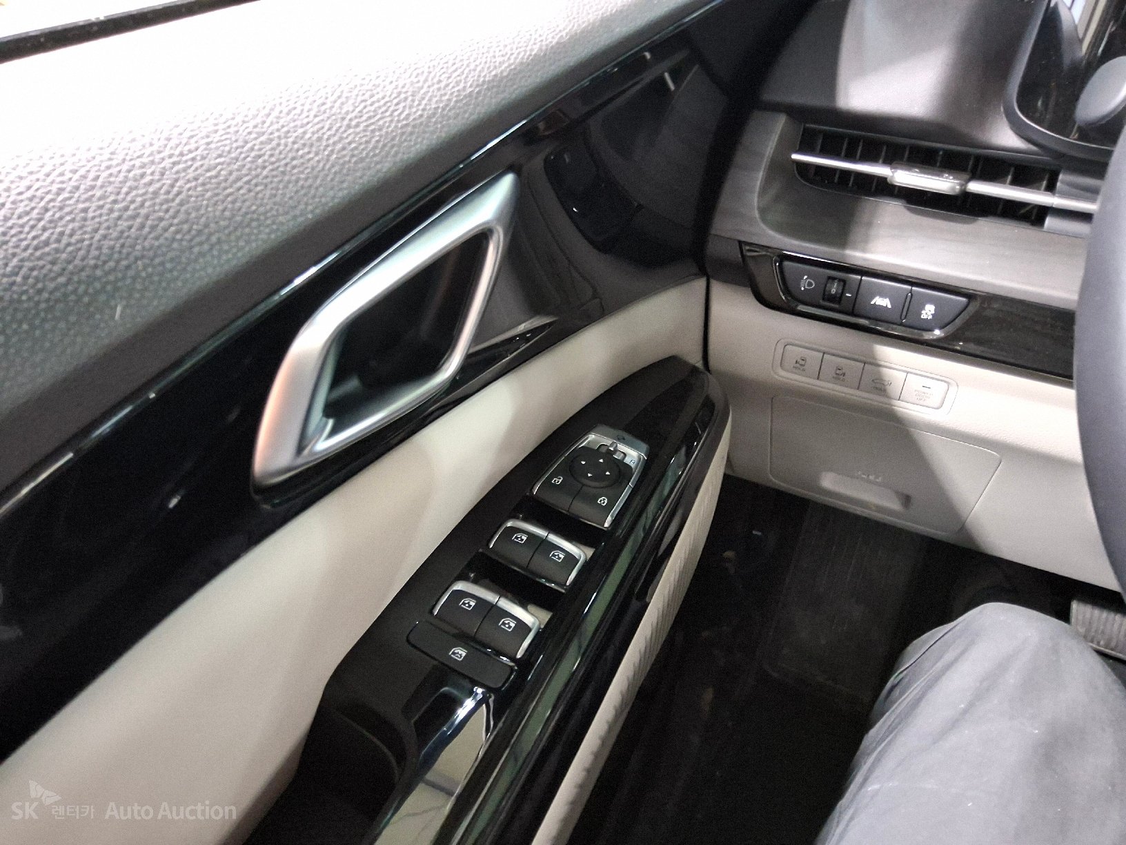 2022 - kia carnival