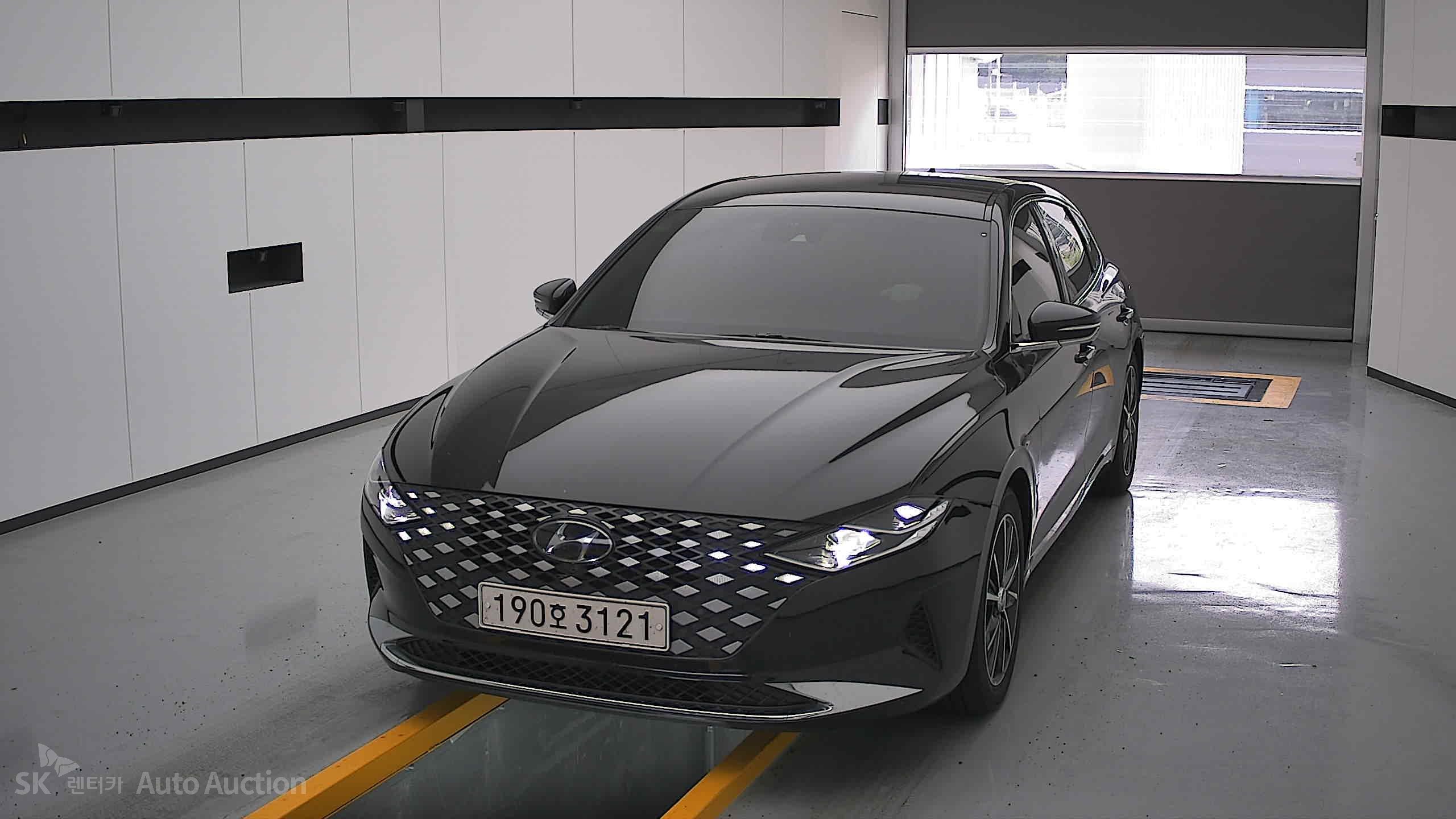 2022 - hyundai grandeur