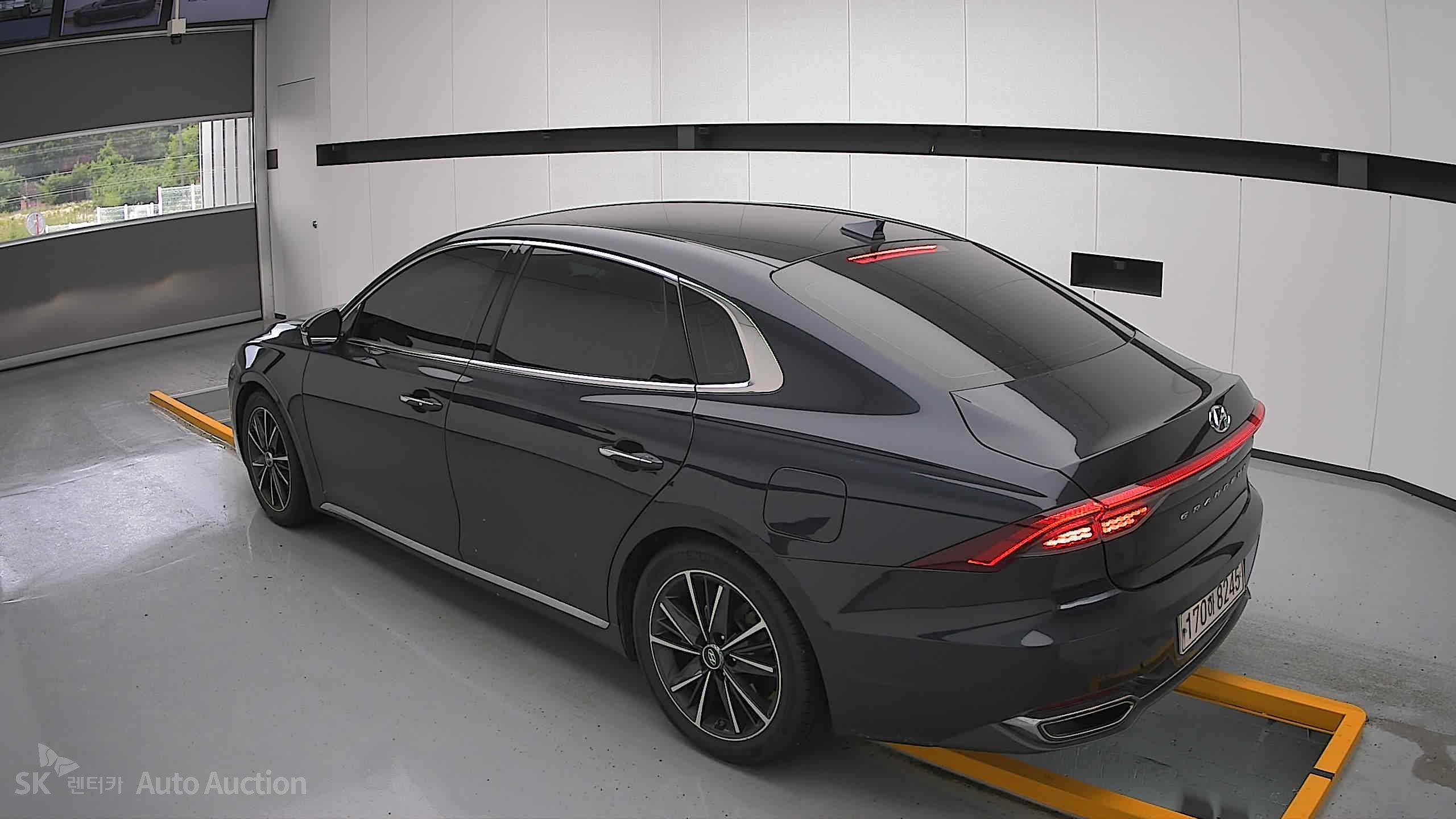 2022 - hyundai grandeur