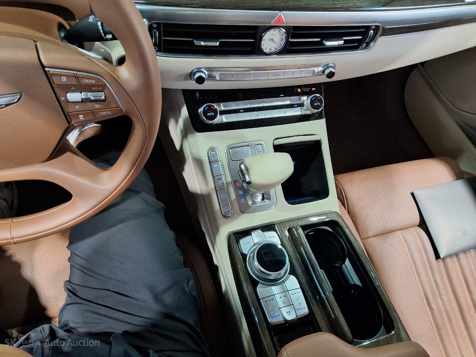 2021 - genesis g90