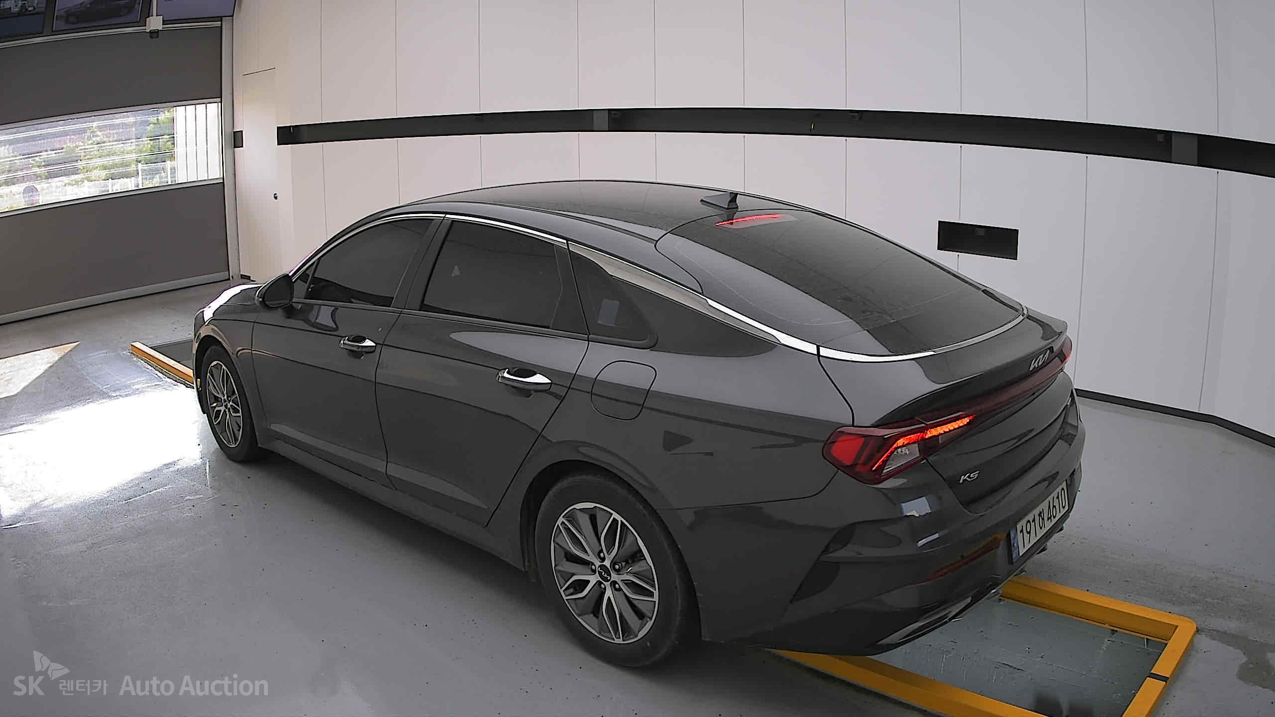2022 - kia k5