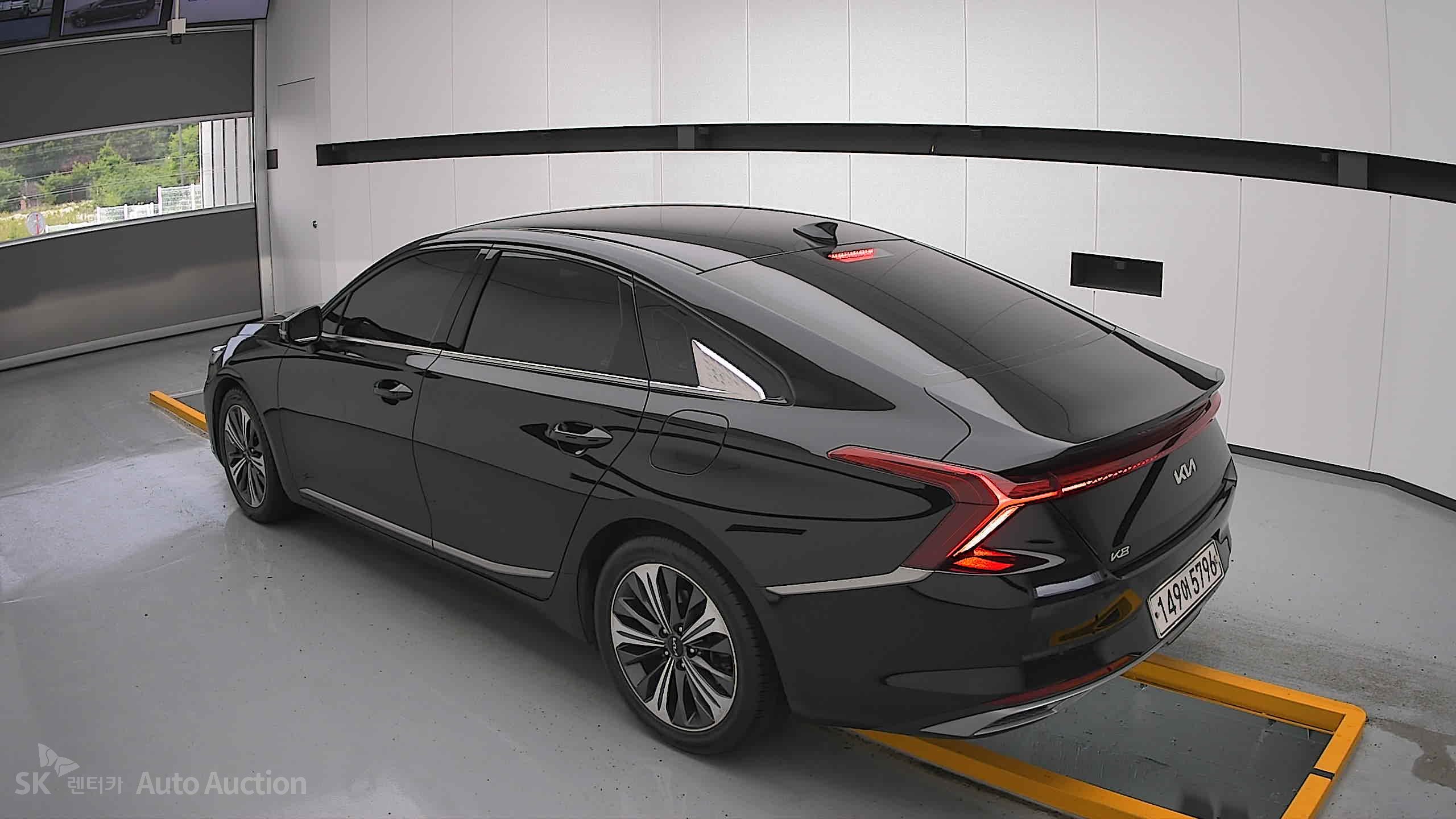 2022 - kia k8