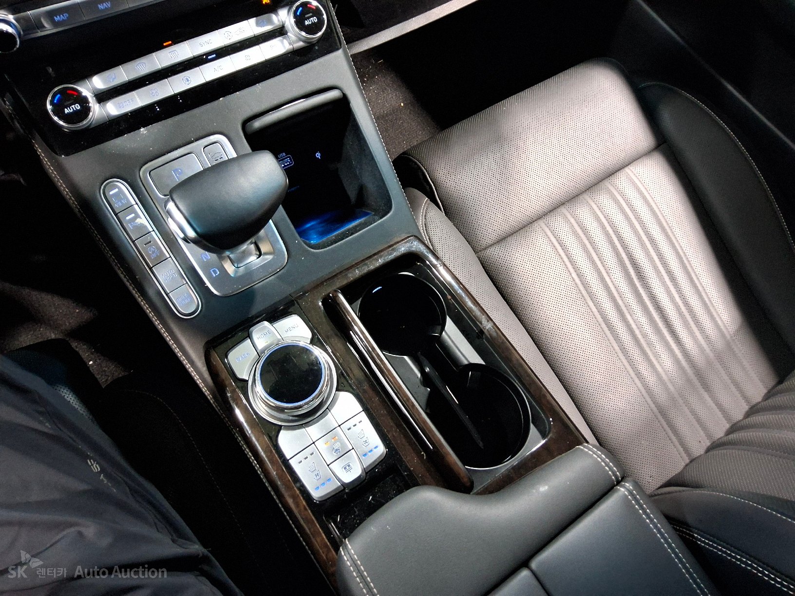 2021 - genesis g90