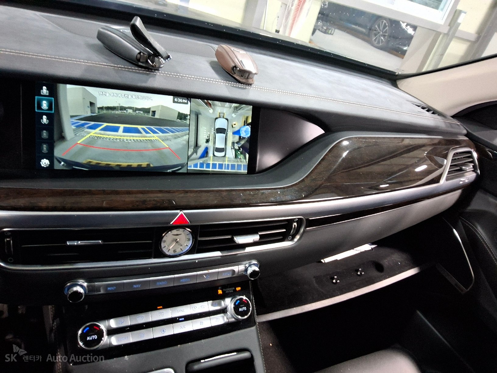 2021 - genesis g90
