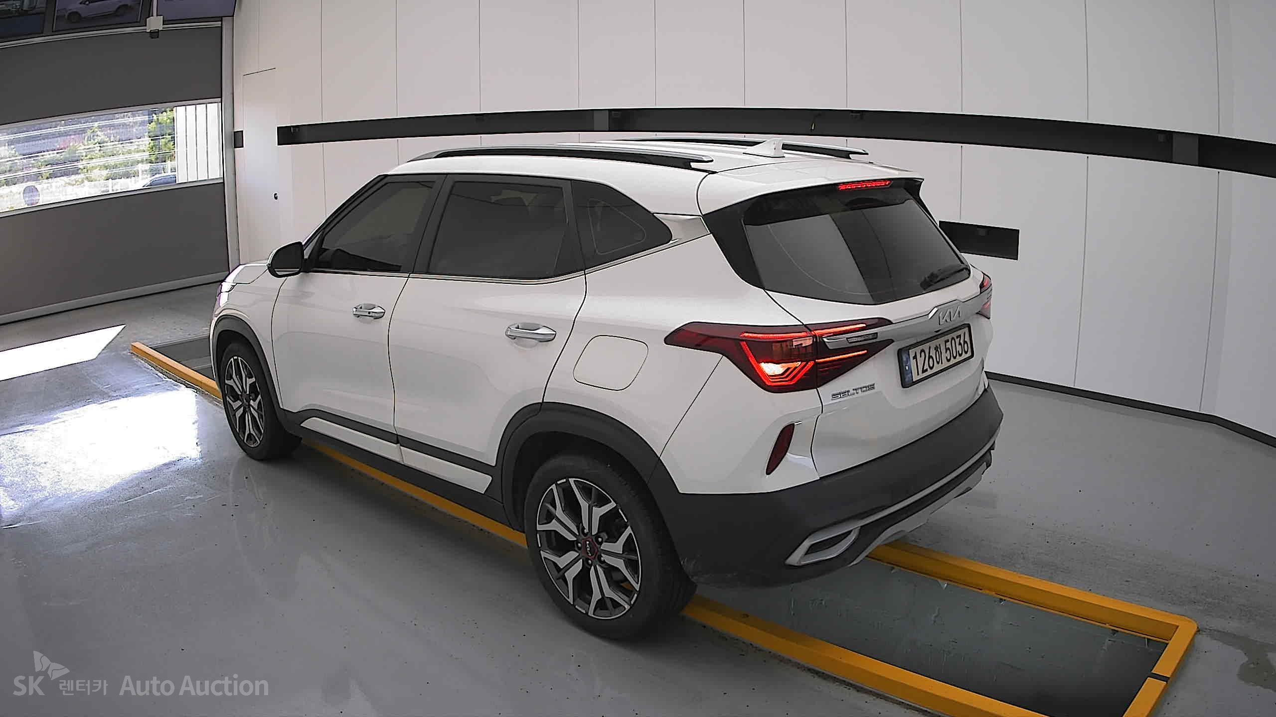 2023 - kia seltos