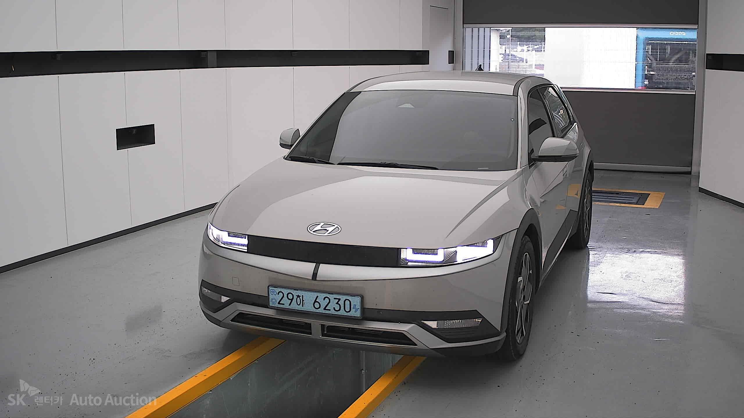 2022 - hyundai ioniq