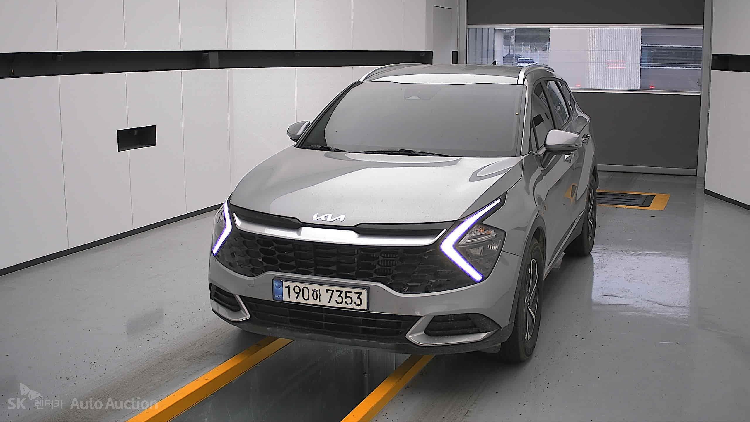 2023 - kia sportage