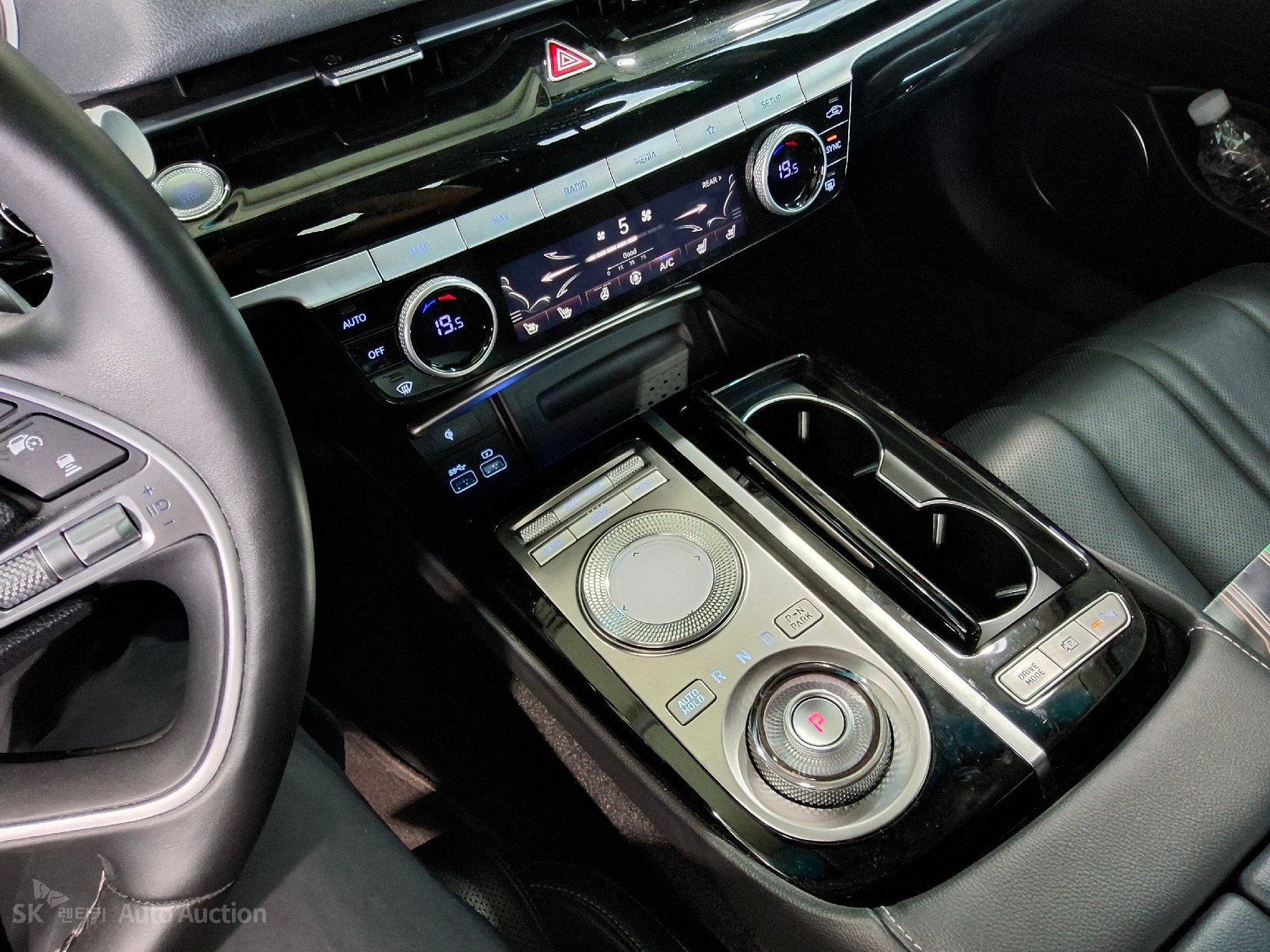 2022 - genesis g80