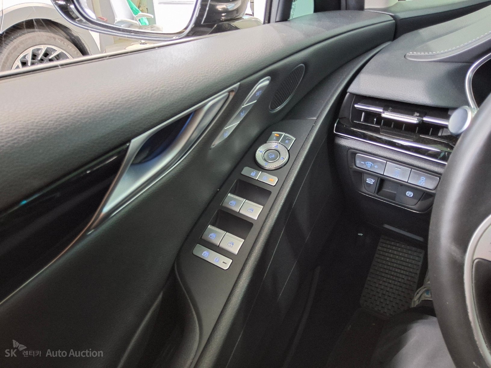 2022 - genesis g80
