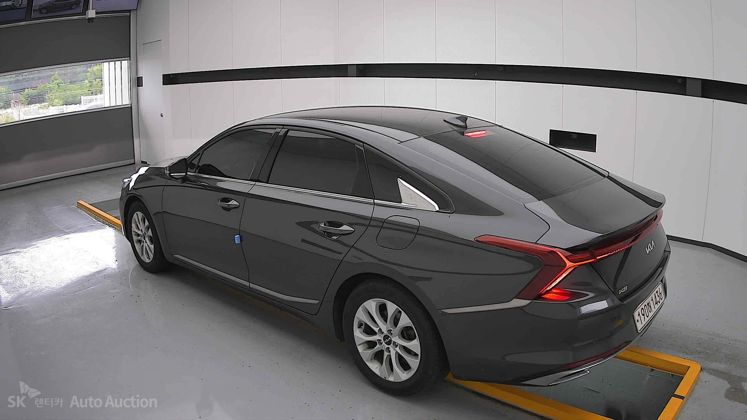 2022 - kia k8