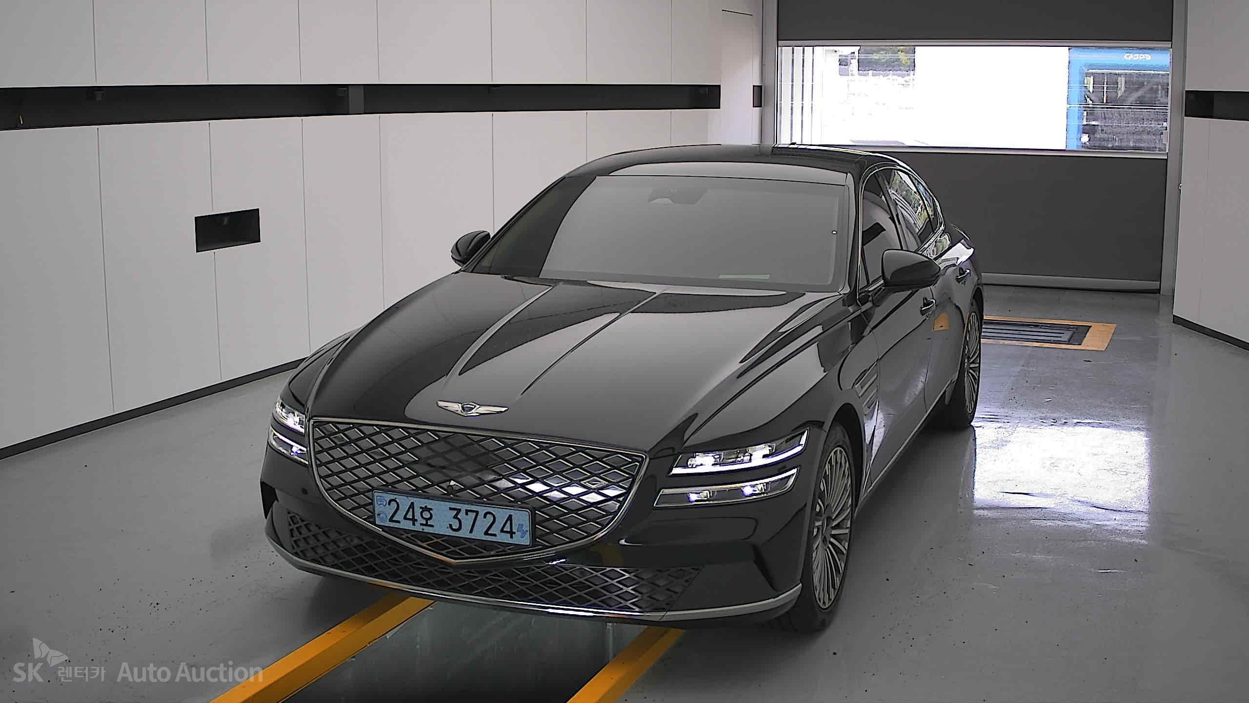 2022 - genesis eg80