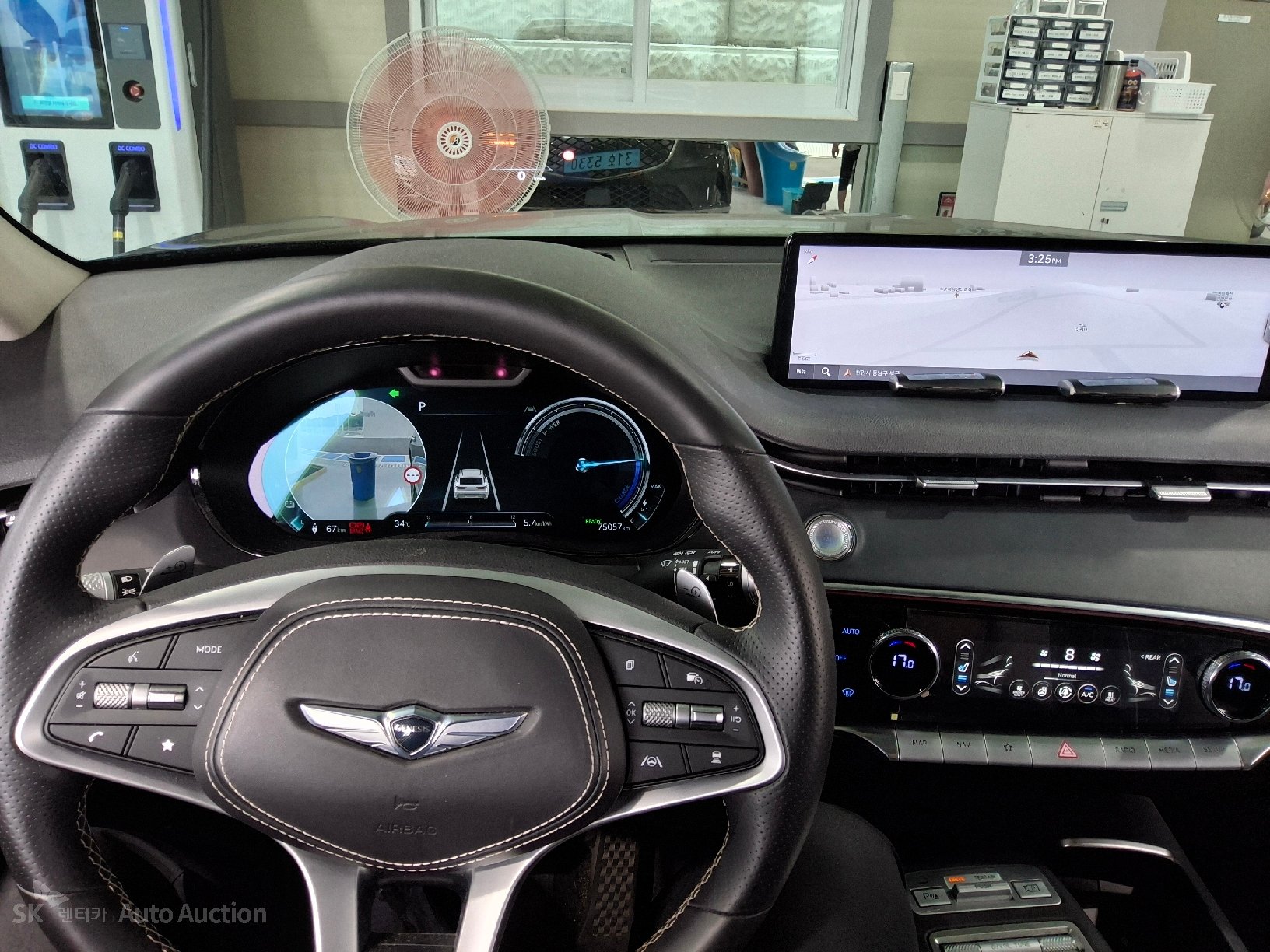 2022 - genesis egv70