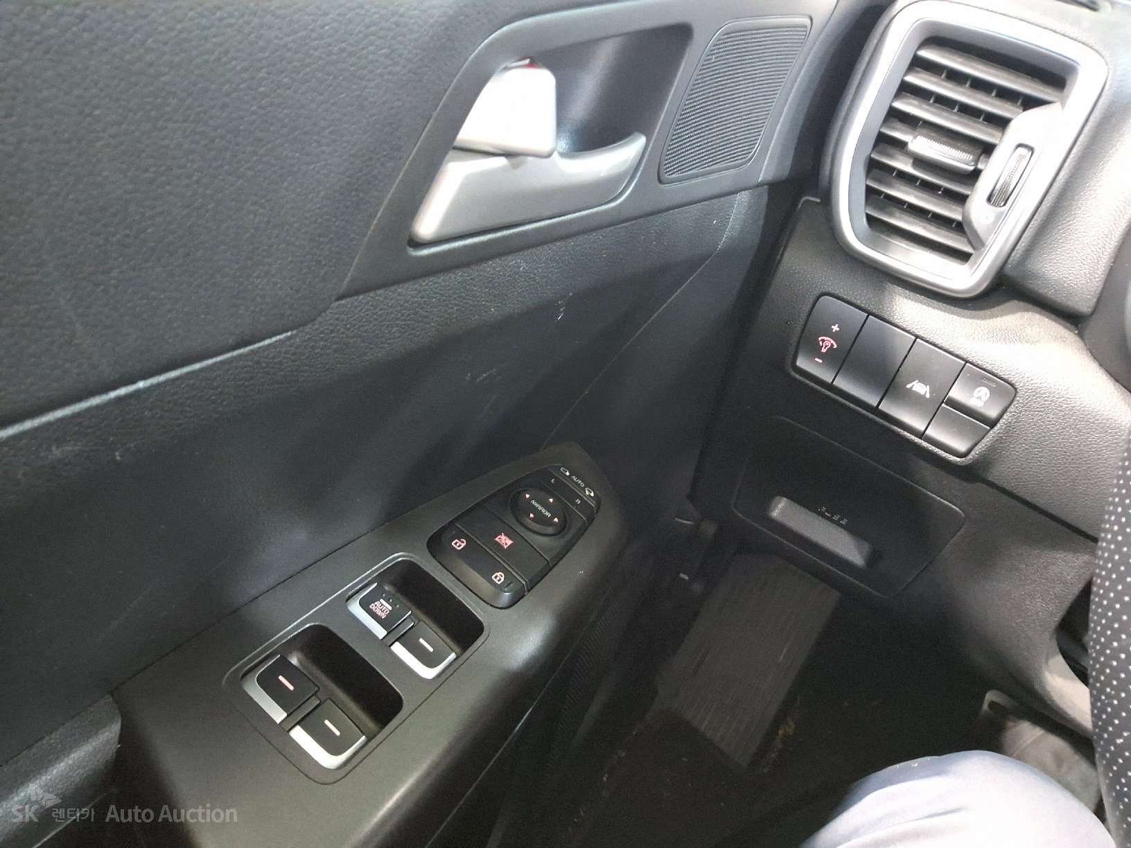 2022 - kia sportage