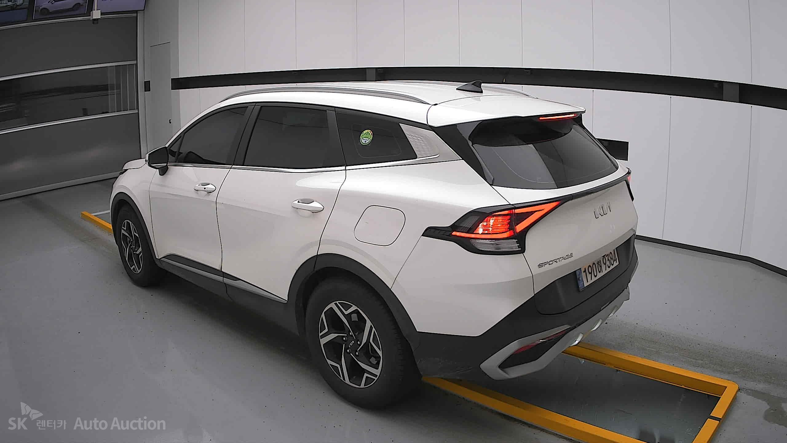 2023 - kia sportage