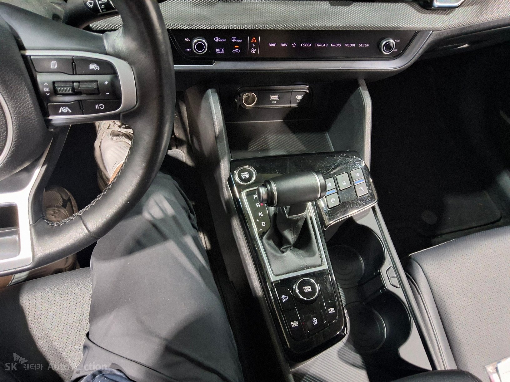 2023 - kia sportage
