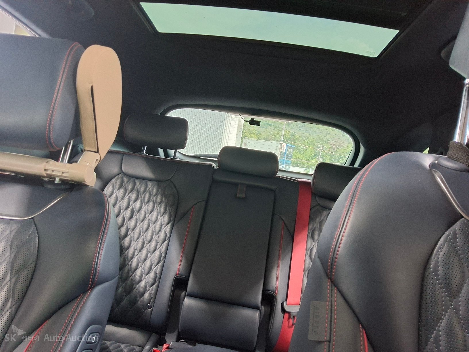 2021 - genesis gv70