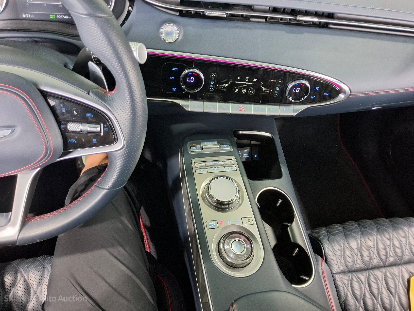 2021 - genesis gv70
