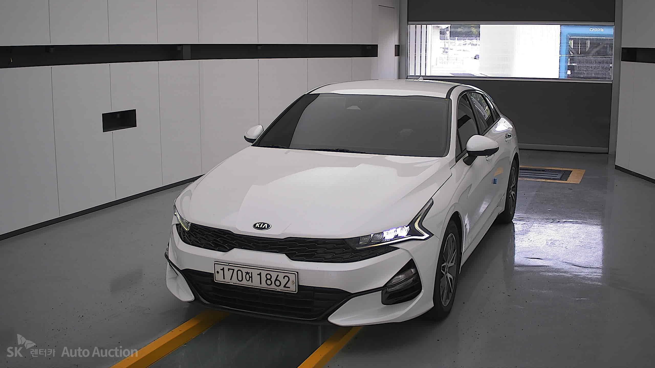 2021 - kia k5