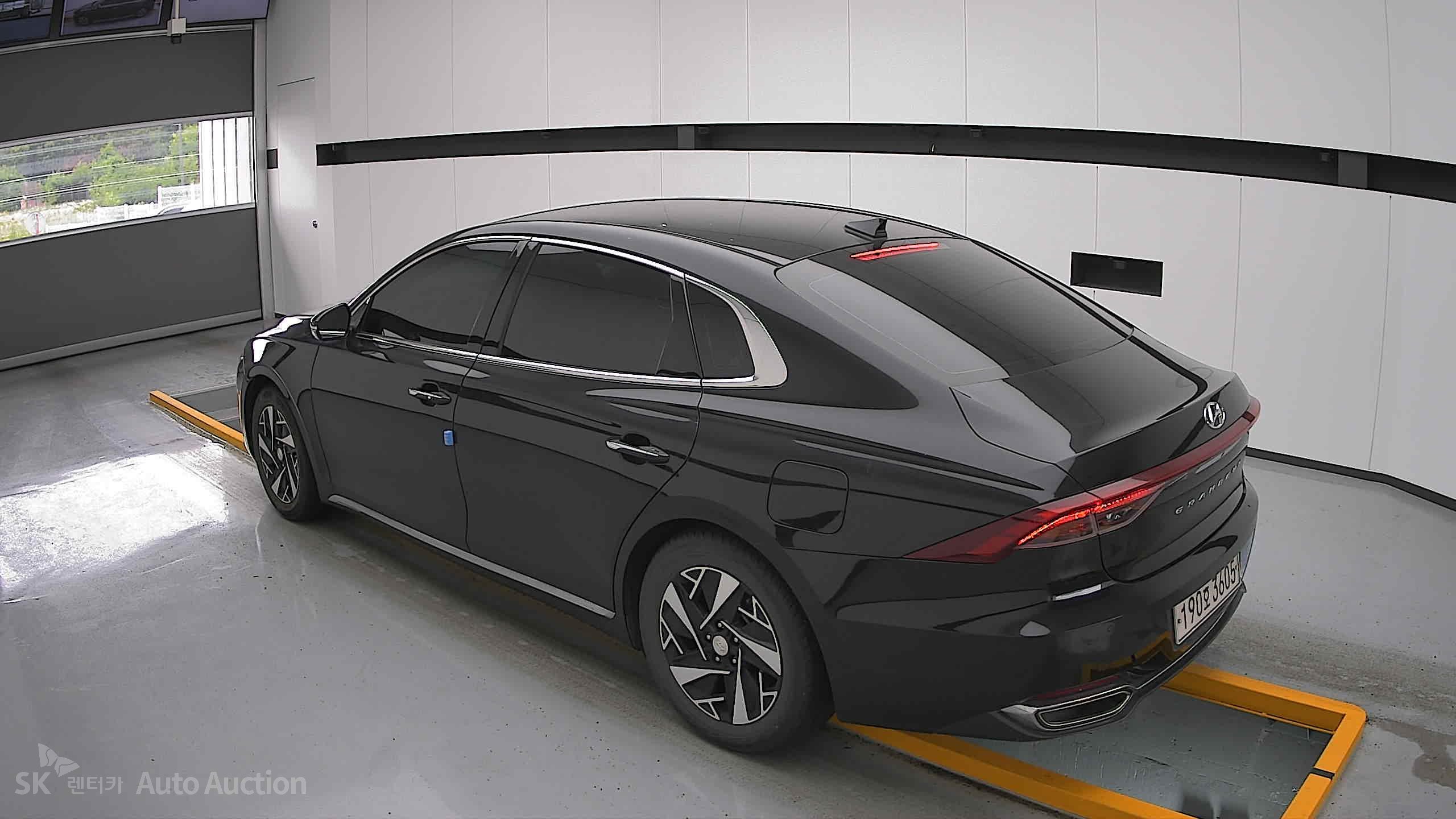 2022 - hyundai grandeur