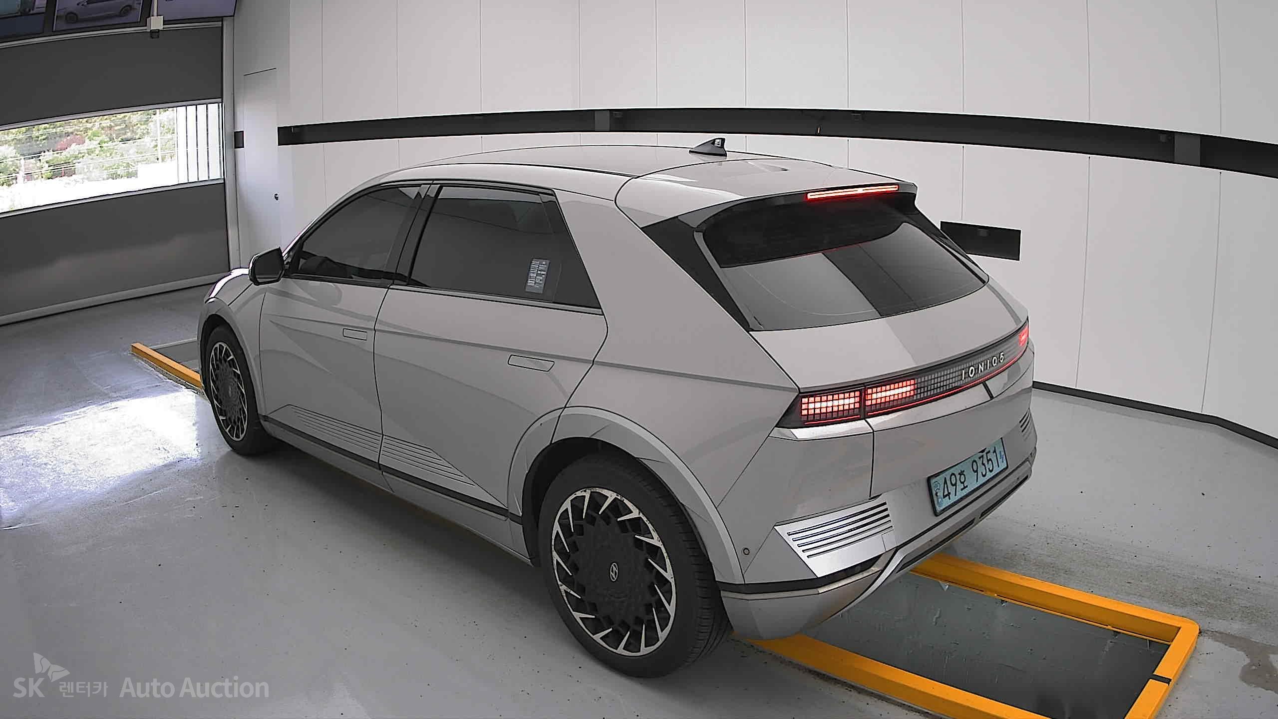 2022 - hyundai ioniq
