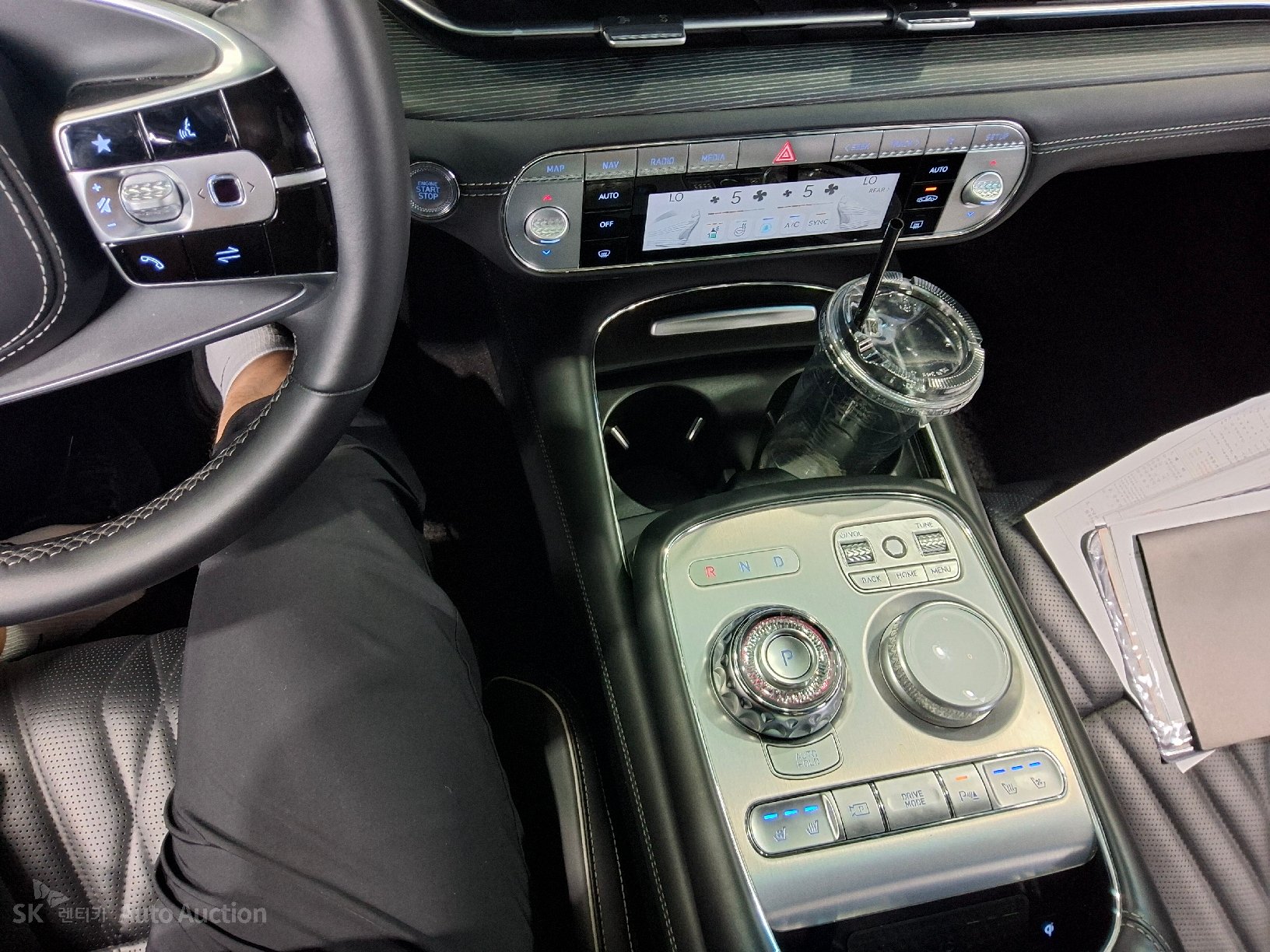 2022 - genesis g90