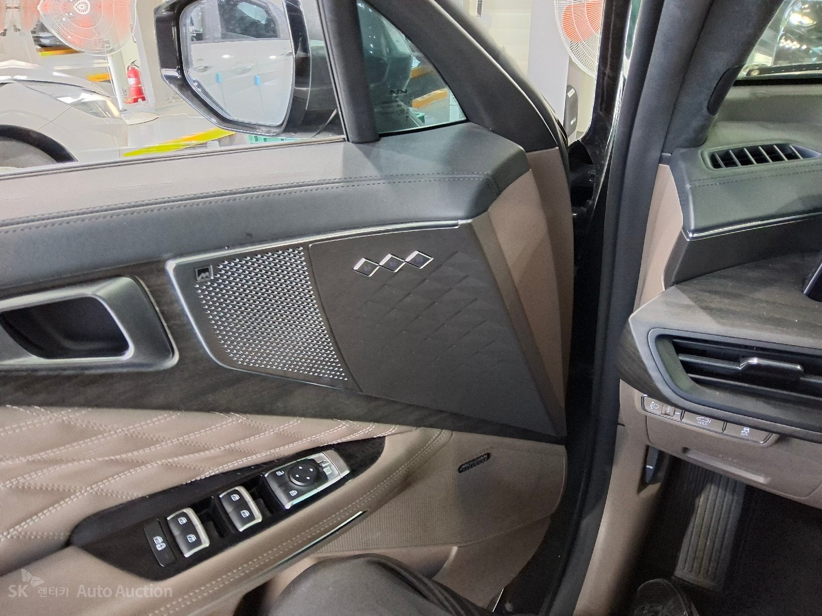 2022 - kia k8
