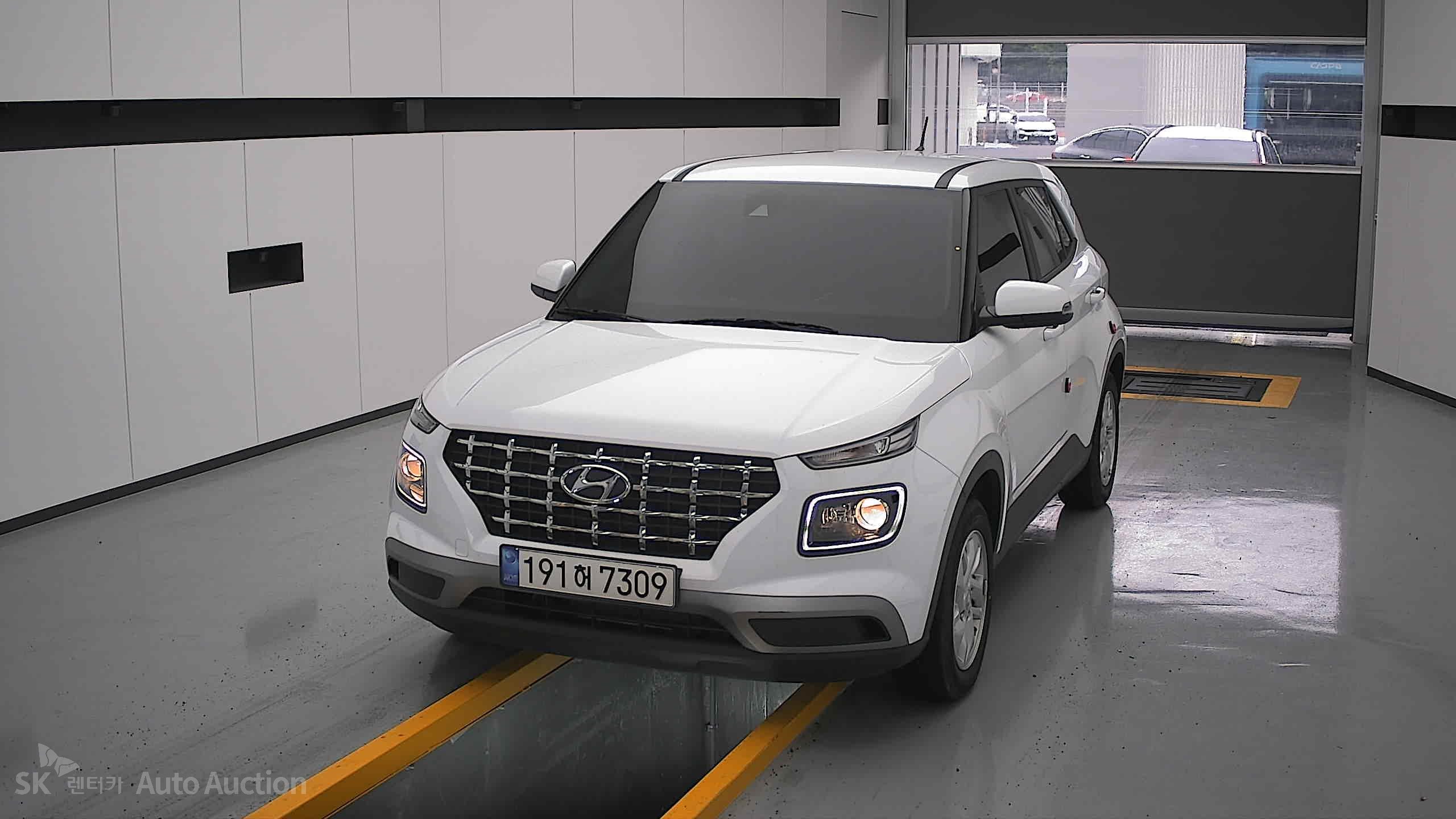 2022 - hyundai venue