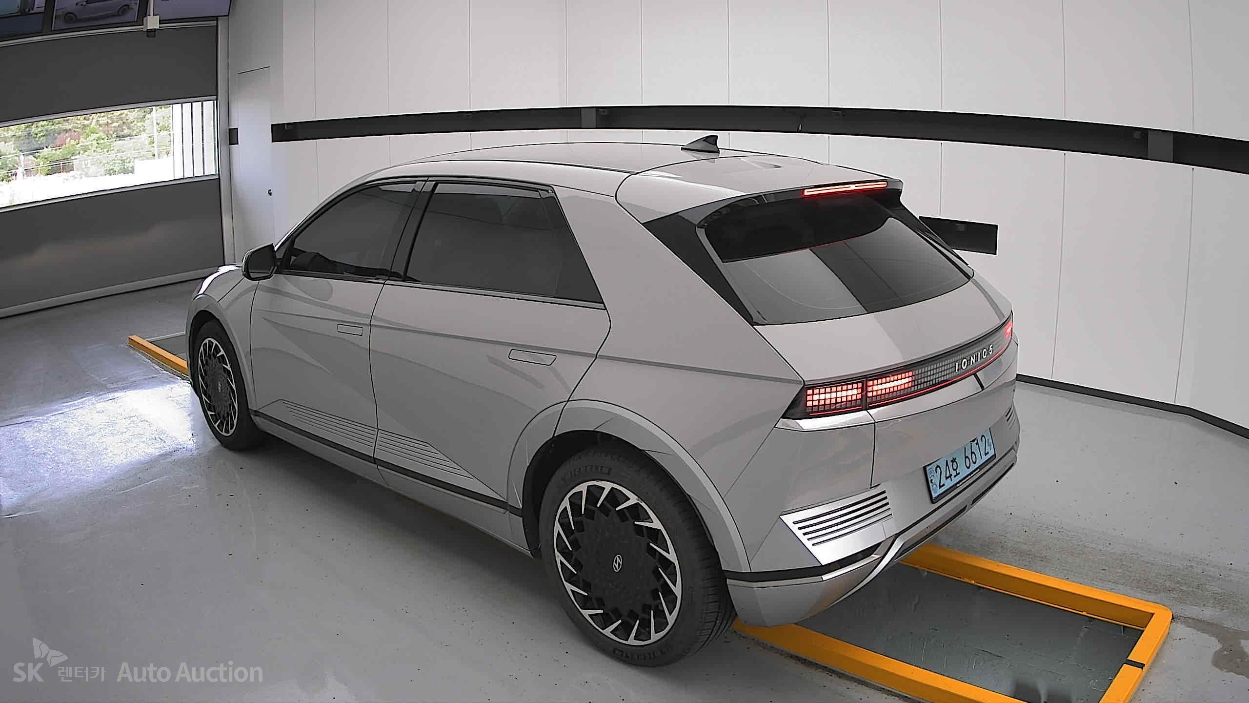 2022 - hyundai ioniq