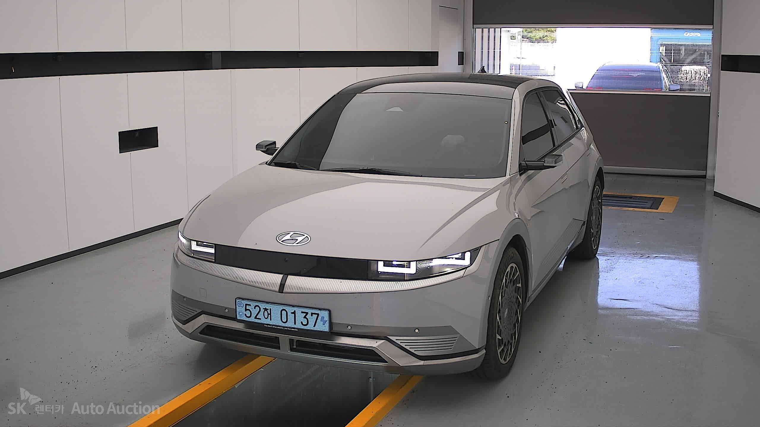 2022 - hyundai ioniq