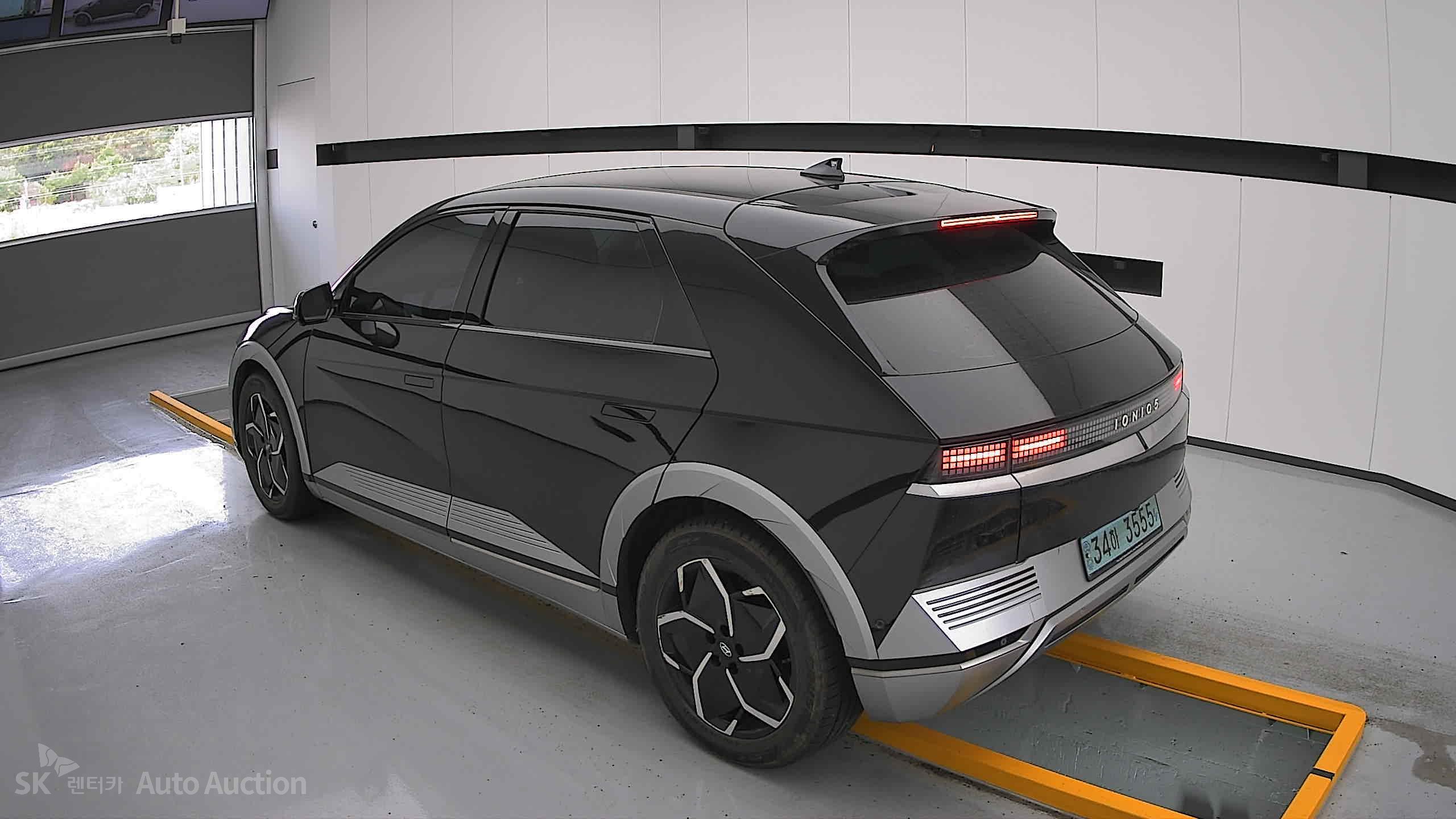 2022 - hyundai ioniq