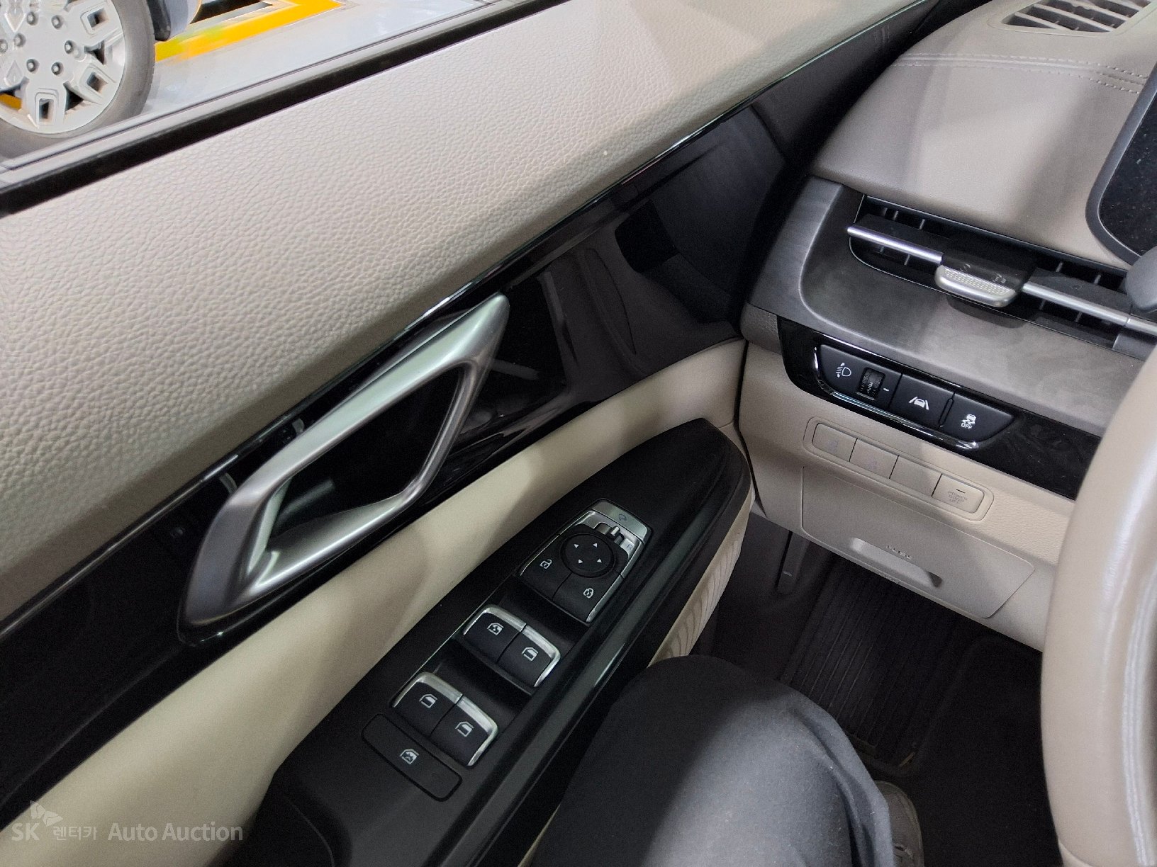 2021 - kia carnival